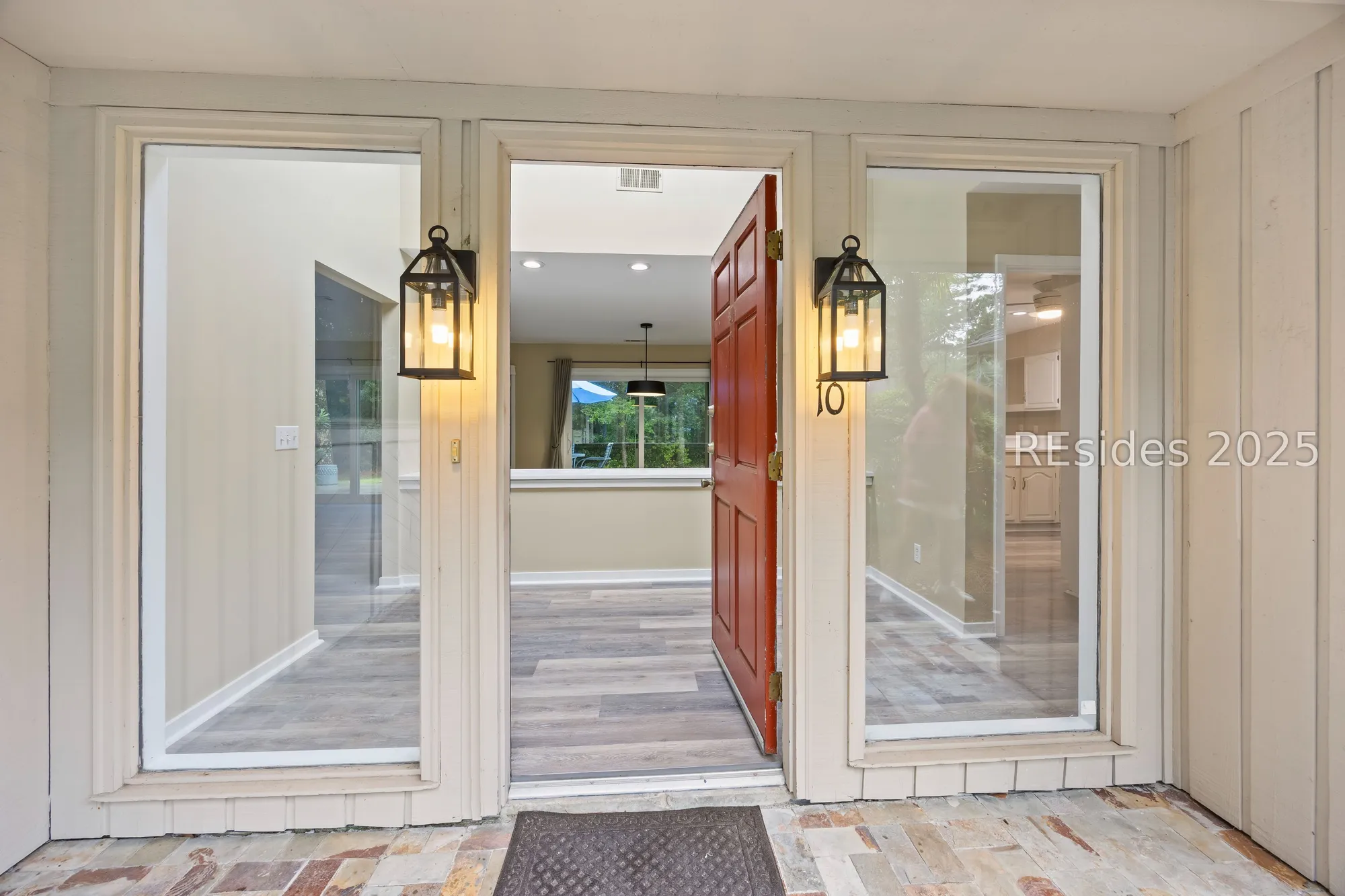 Property Slideshow image 6 of 48 | 10 teal ln, Hilton Head Island, SC, 29926