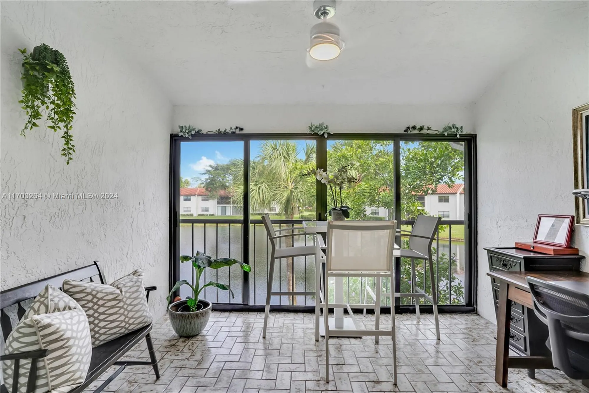 Property Slideshow image 10 of 15 | 21364 cypress hammock dr 1h, Boca Raton, FL, 33428