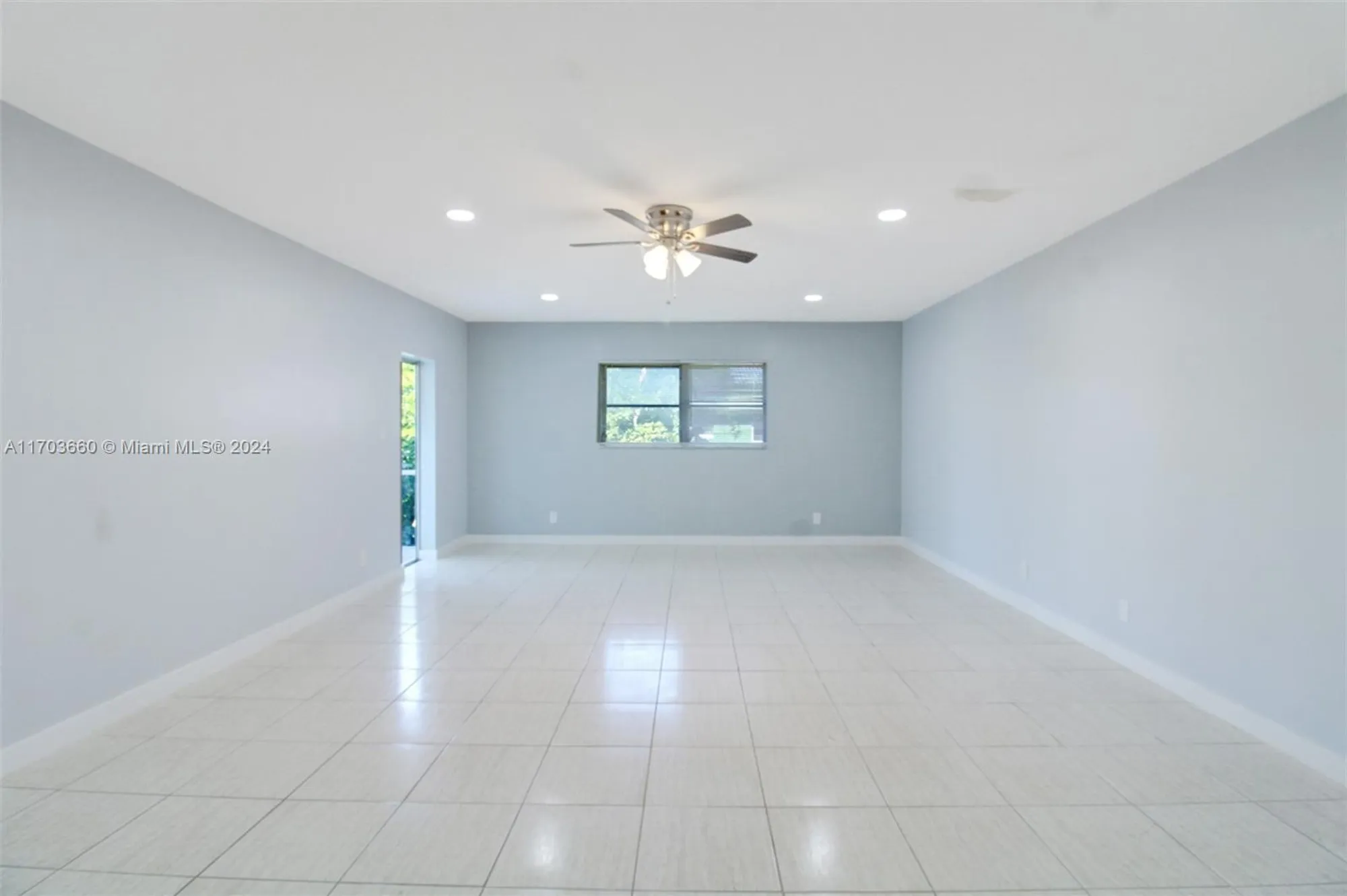 Property Slideshow image 4 of 21 | 2251 nw 48th ter 208, Lauderhill, FL, 33313