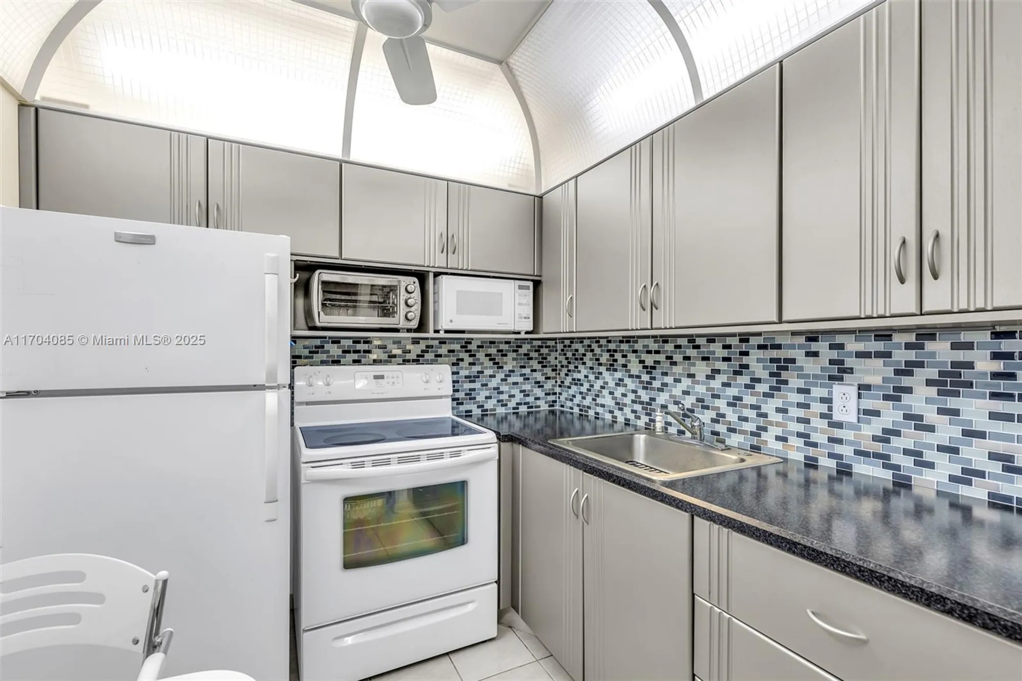 Property Slideshow image 16 of 30 | 3029 berkshire b # 3029, Deerfield Beach, FL, 33442