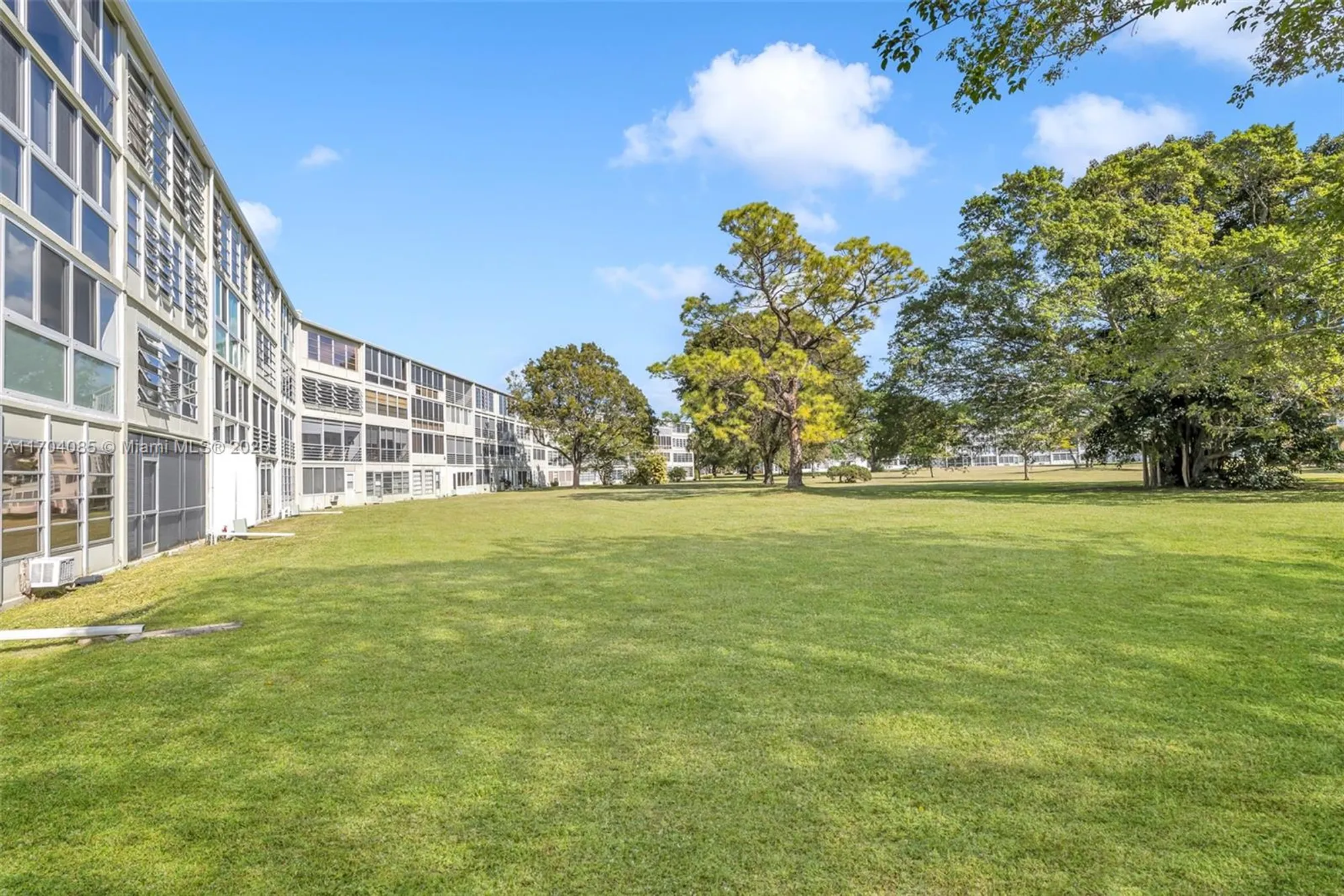 Property Slideshow image 25 of 30 | 3029 berkshire b # 3029, Deerfield Beach, FL, 33442