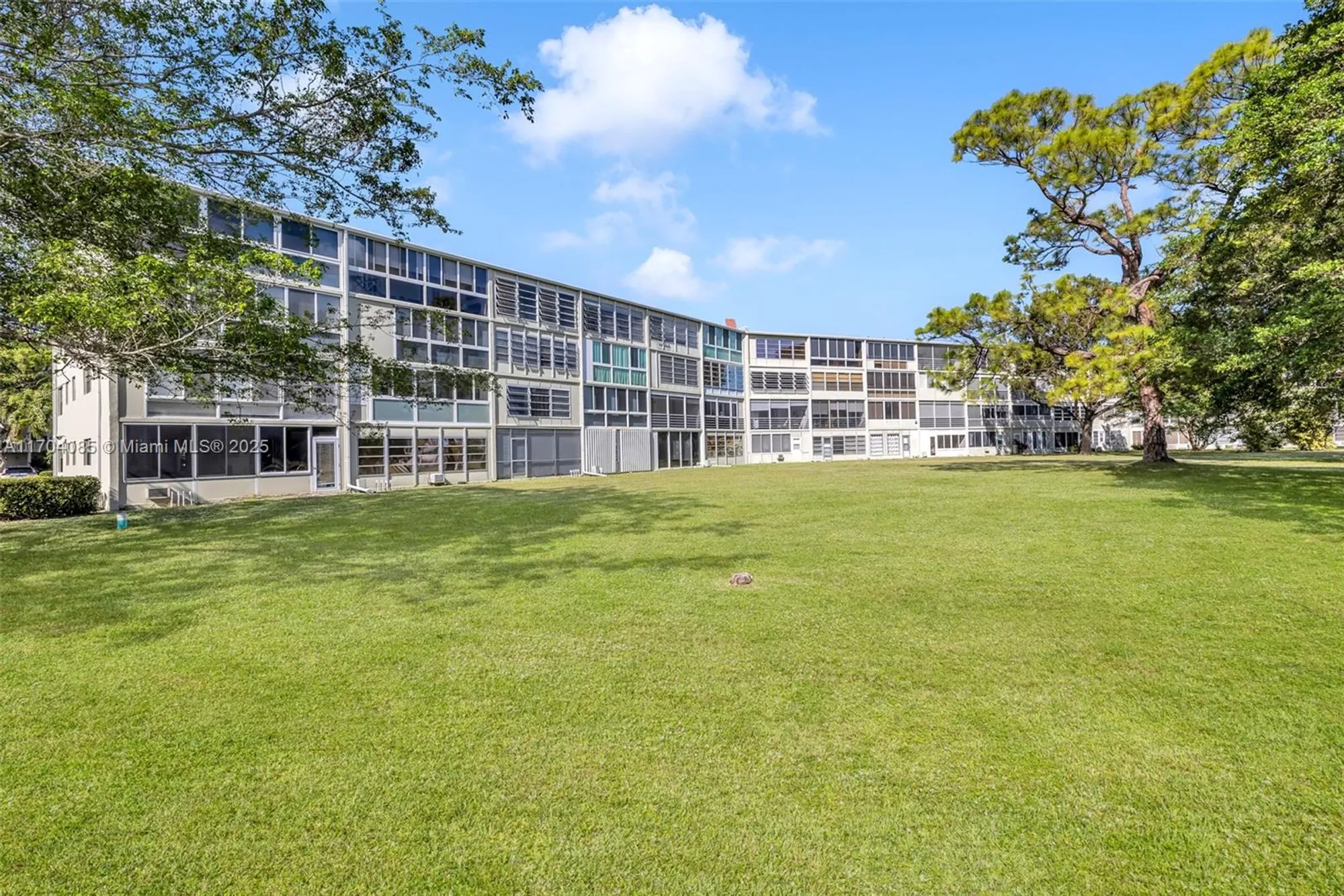 Property Slideshow image 26 of 30 | 3029 berkshire b # 3029, Deerfield Beach, FL, 33442