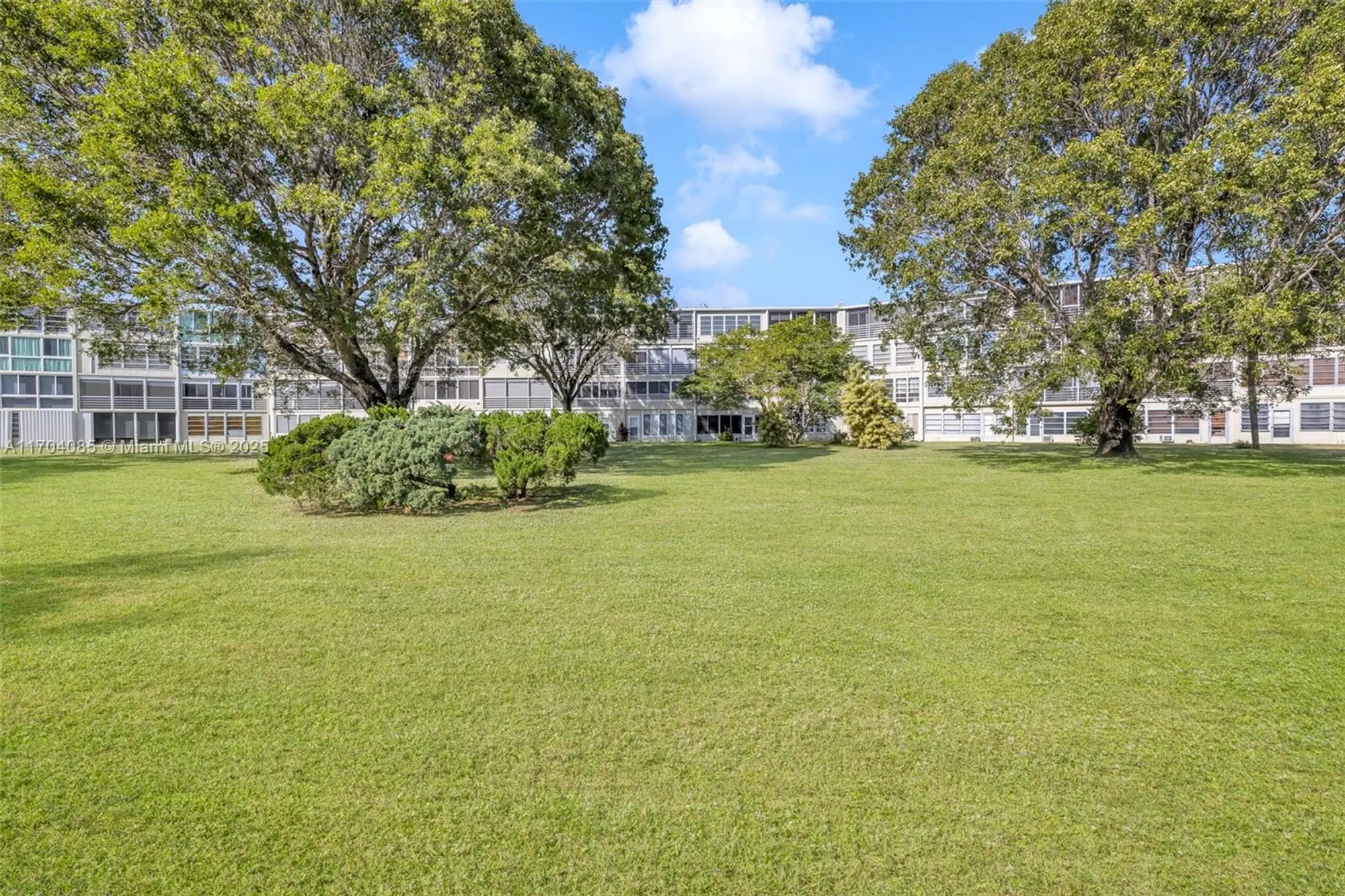 Property Slideshow image 27 of 30 | 3029 berkshire b # 3029, Deerfield Beach, FL, 33442