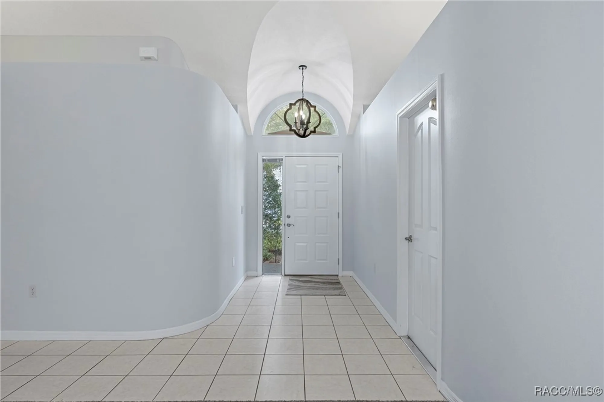 Property Slideshow image 4 of 50 | 716 balmoral ct, Inverness, FL, 34453