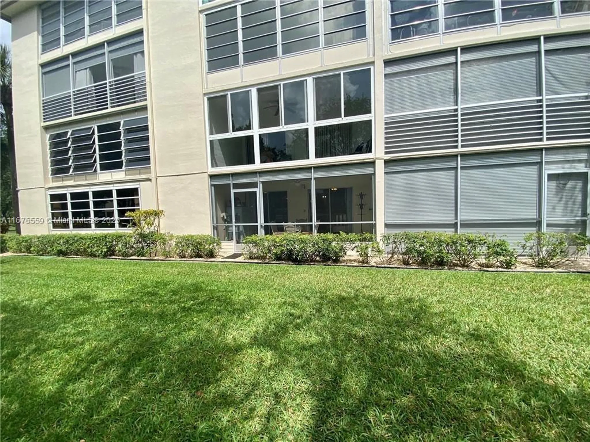 Property Slideshow image 34 of 37 | 1904 bermuda cir g1, Coconut Creek, FL, 33066