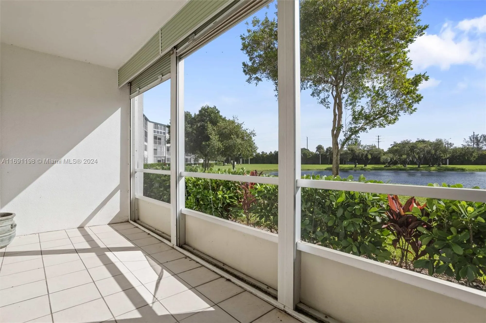 Property Slideshow image 14 of 19 | 1042 lincoln c # 1042, Boca Raton, FL, 33434