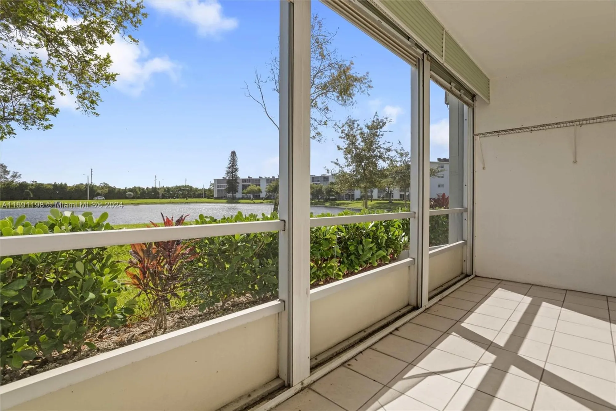 Property Slideshow image 15 of 19 | 1042 lincoln c # 1042, Boca Raton, FL, 33434