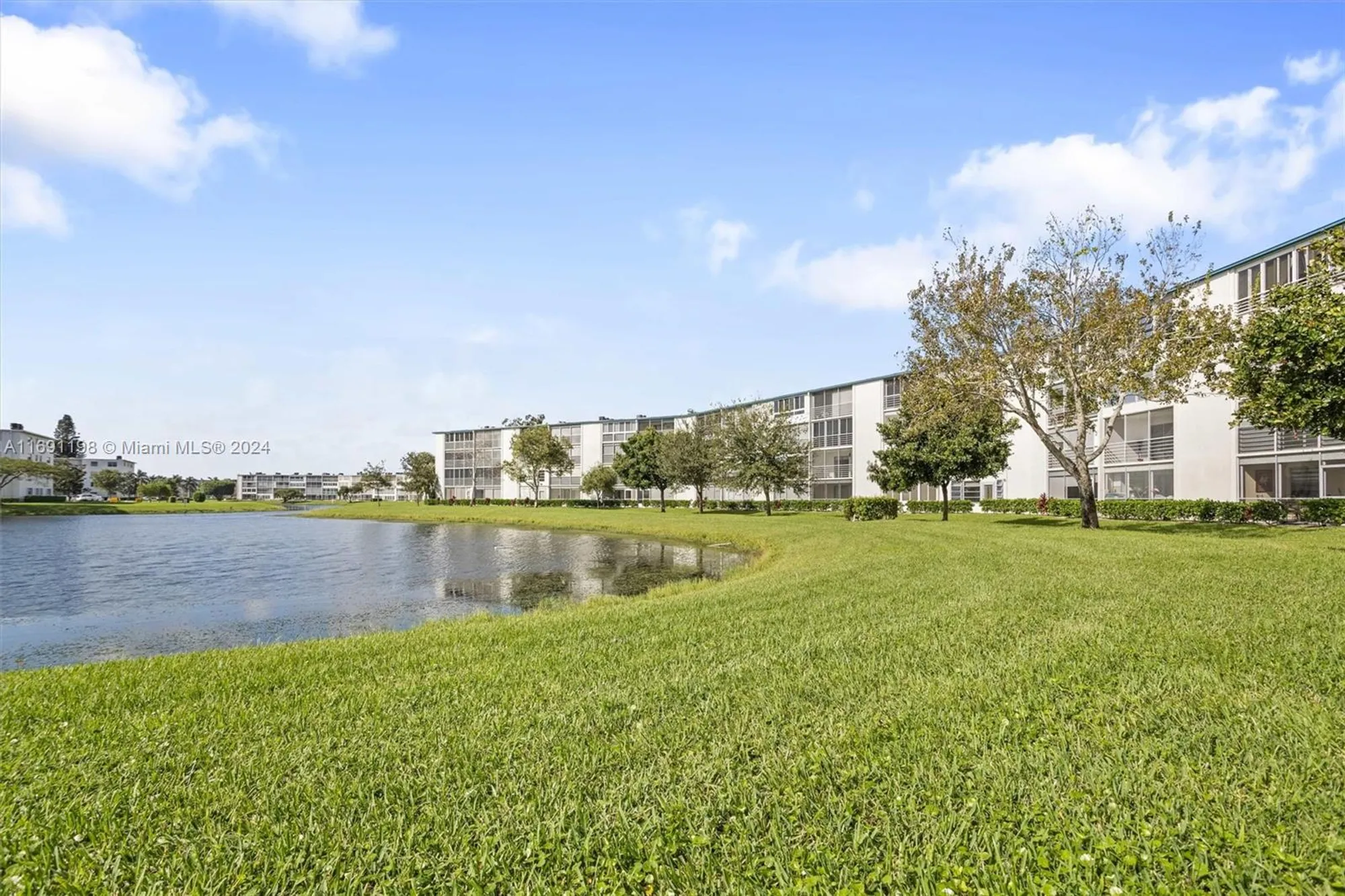 Property Slideshow image 16 of 19 | 1042 lincoln c # 1042, Boca Raton, FL, 33434