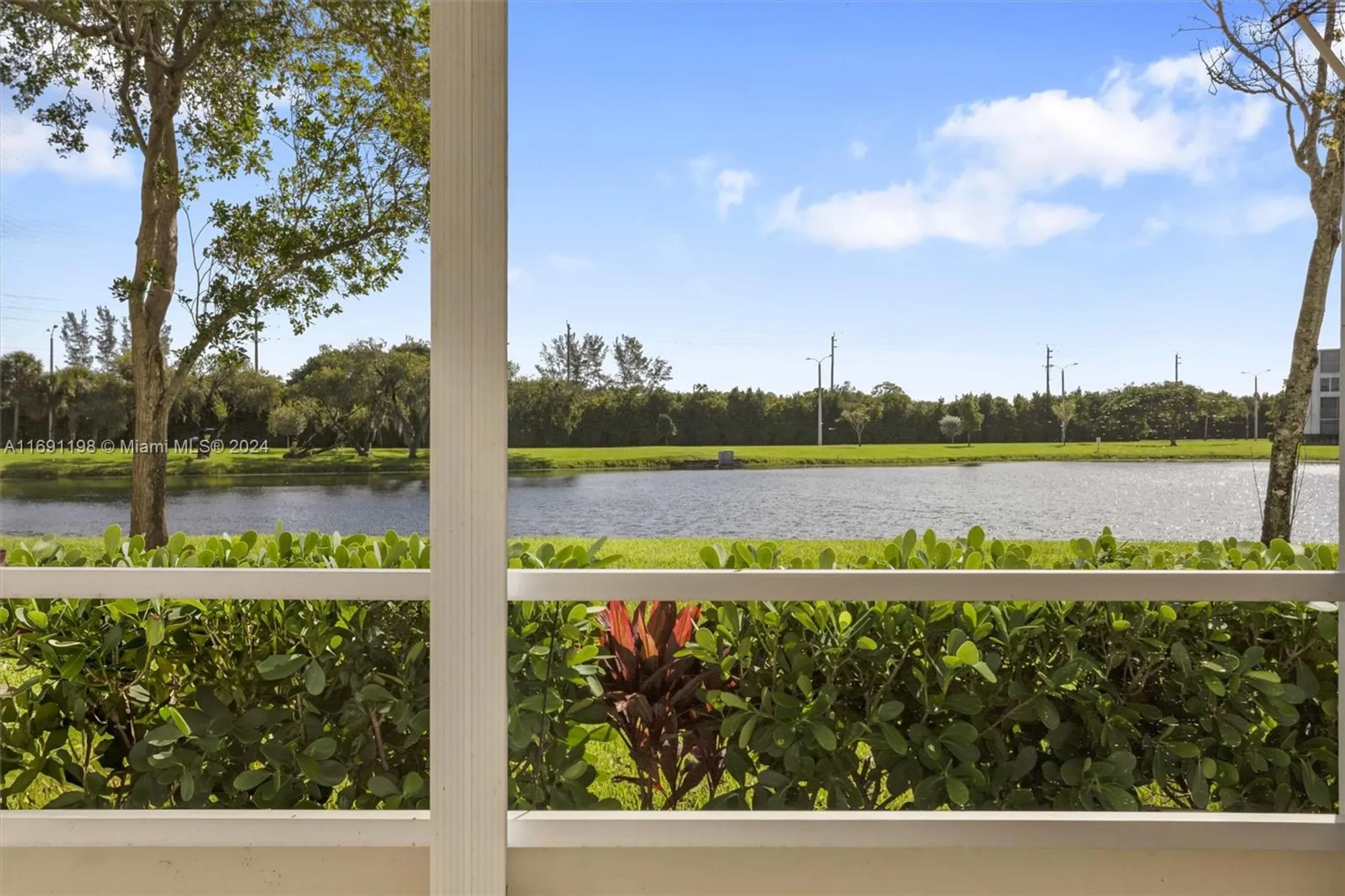 Property Slideshow image 2 of 19 | 1042 lincoln c # 1042, Boca Raton, FL, 33434
