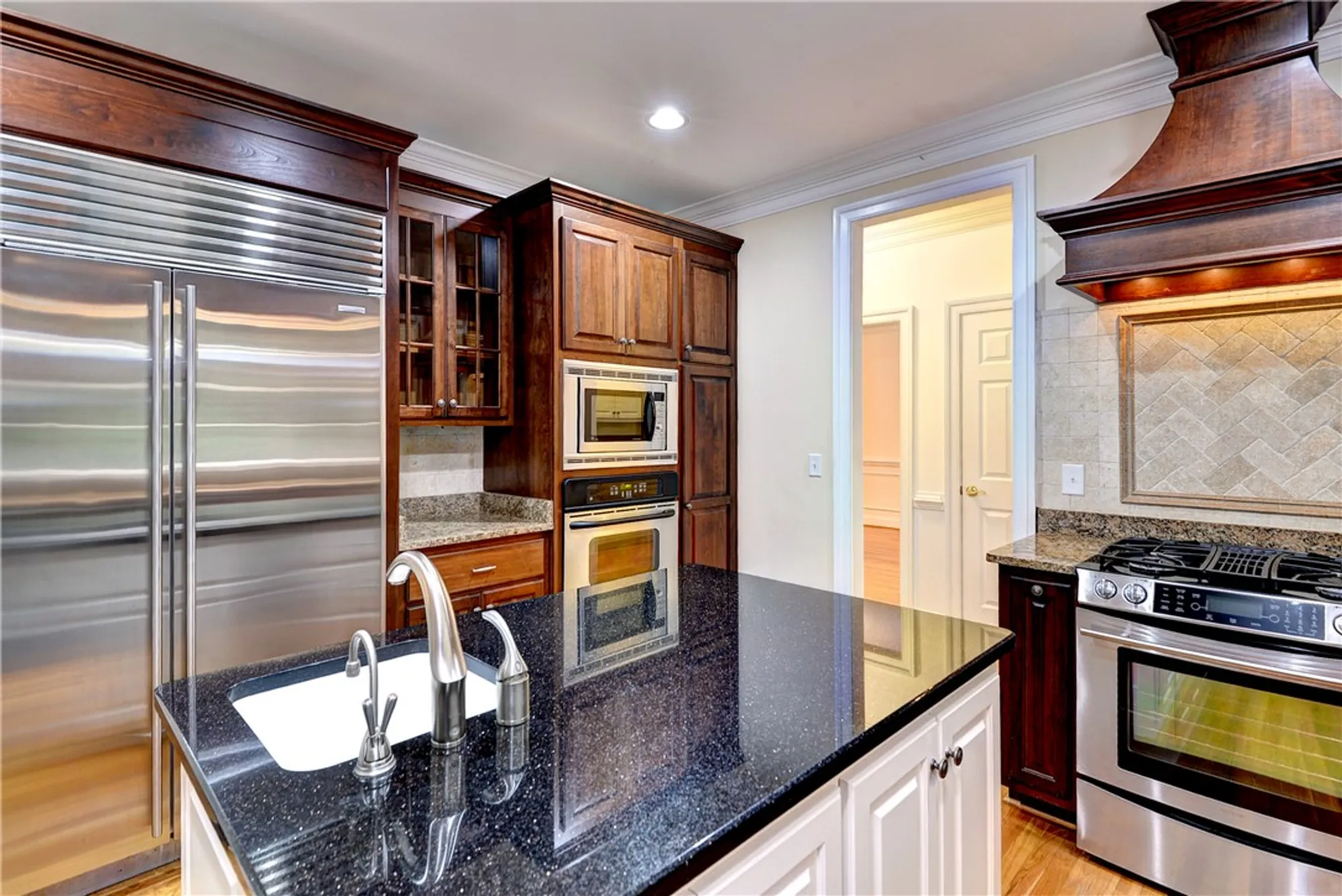 Property Slideshow image 13 of 39 | 107 royal saint georges, Williamsburg, VA, 23188