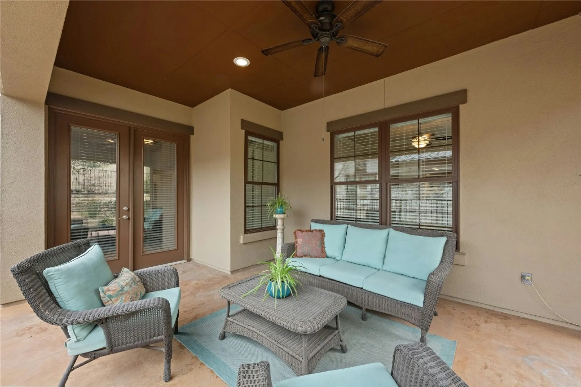 Property Slideshow image 27 of 31 | 204 delfino cir 42, Lakeway, TX, 78734