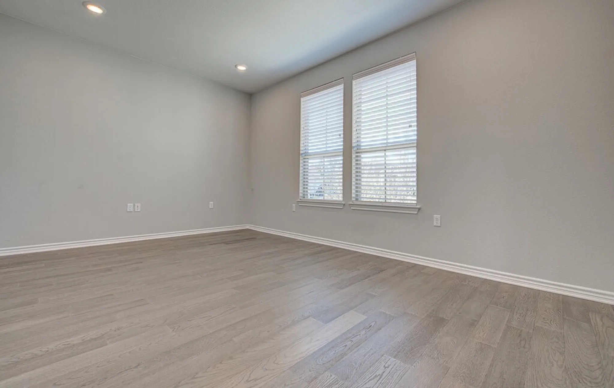 Property Slideshow image 16 of 40 | 128 roaming rock trl unit 102, San Marcos, TX, 78666