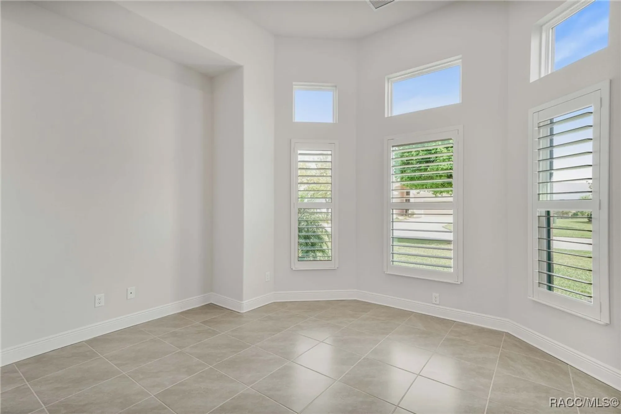 Property Slideshow image 28 of 100 | 2132 n buttonwood loop, Hernando, FL, 34442