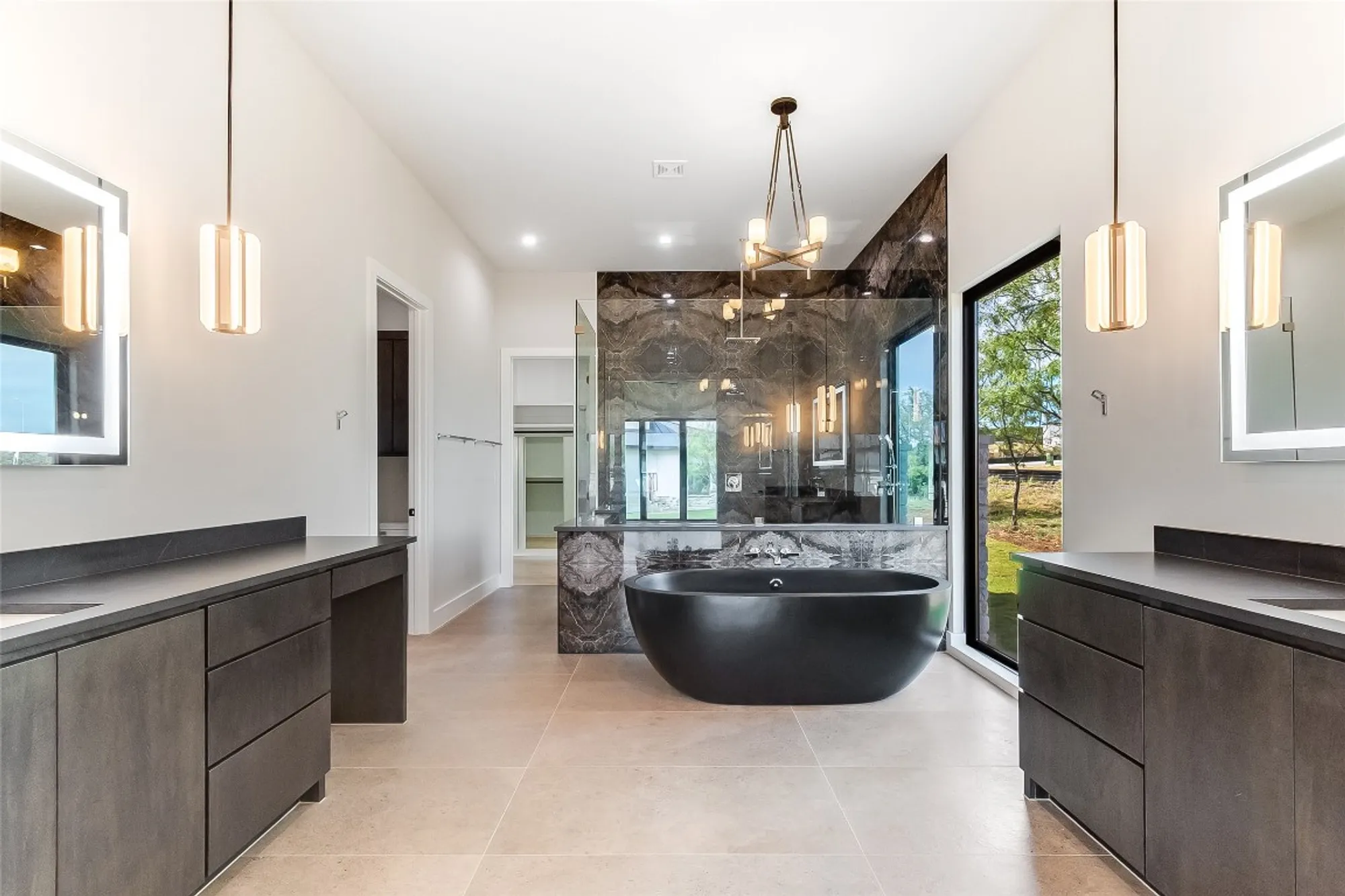 Property Slideshow image 25 of 36 | 100 spice lily, Horseshoe Bay, TX, 78657