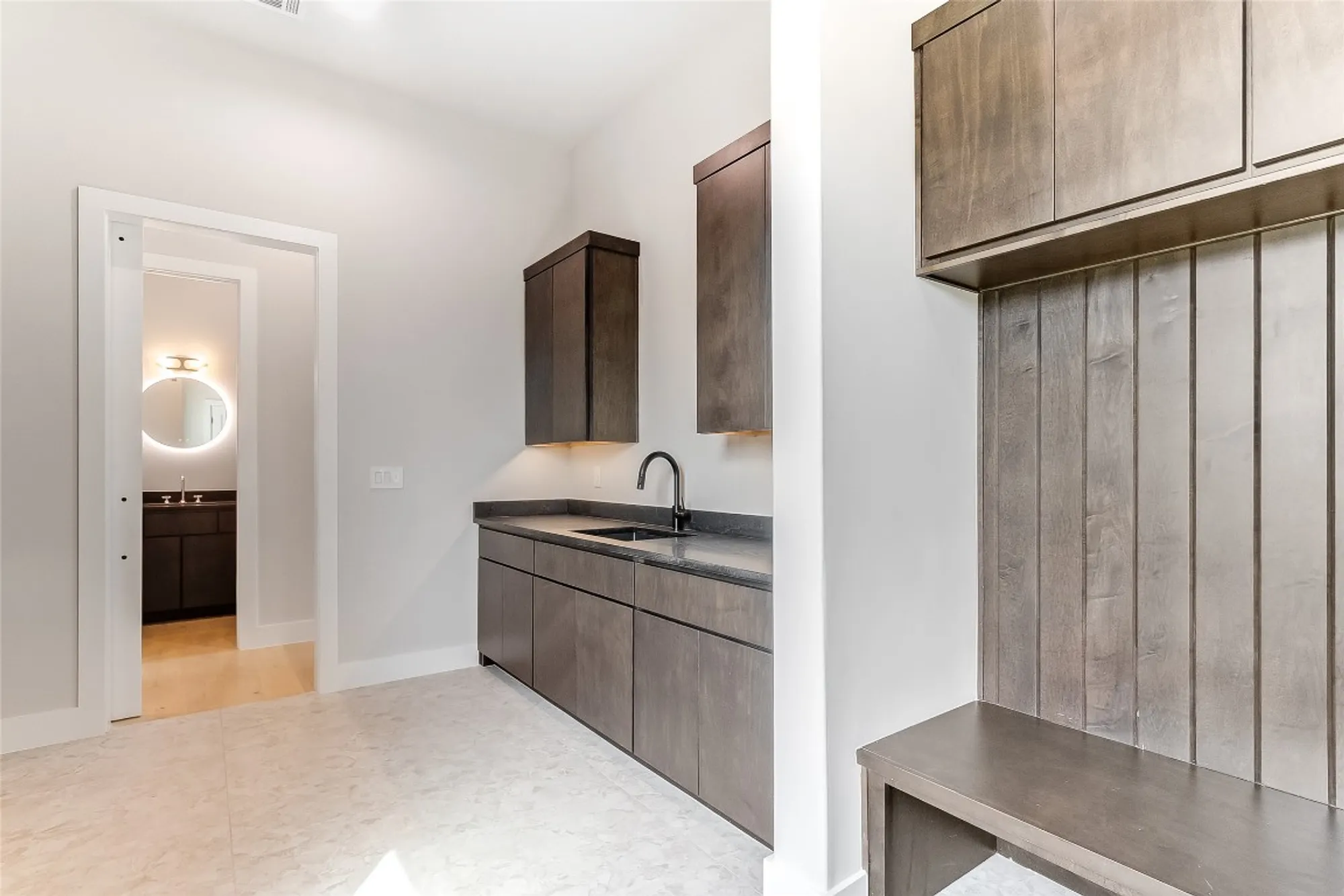 Property Slideshow image 30 of 36 | 100 spice lily, Horseshoe Bay, TX, 78657