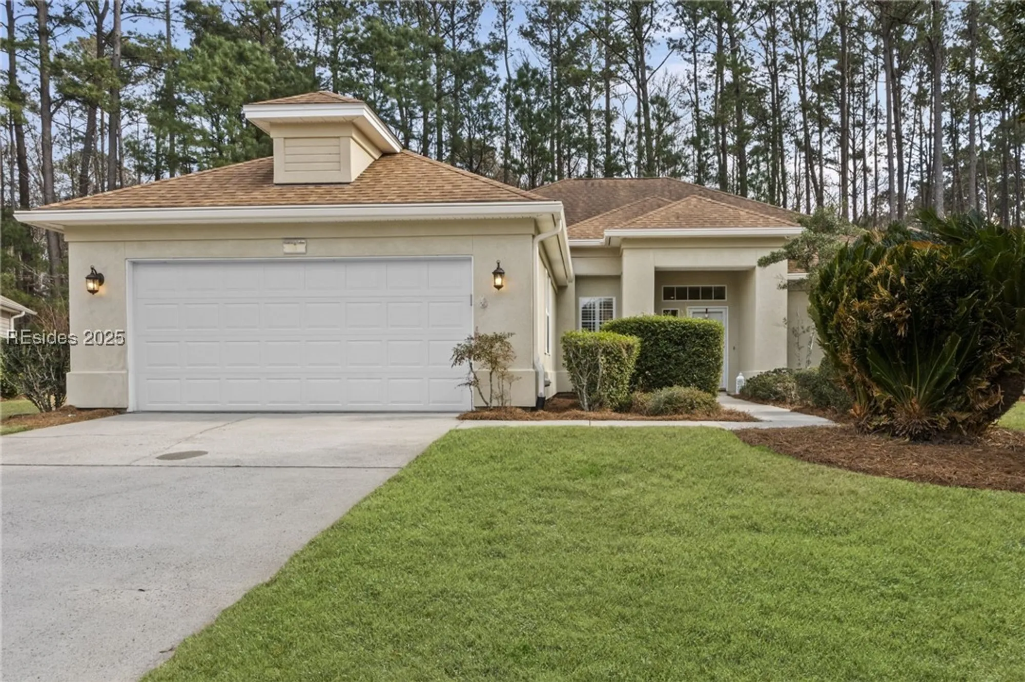 Property Slideshow image 1 of 26 | 6 screven ct, Bluffton, SC, 29909
