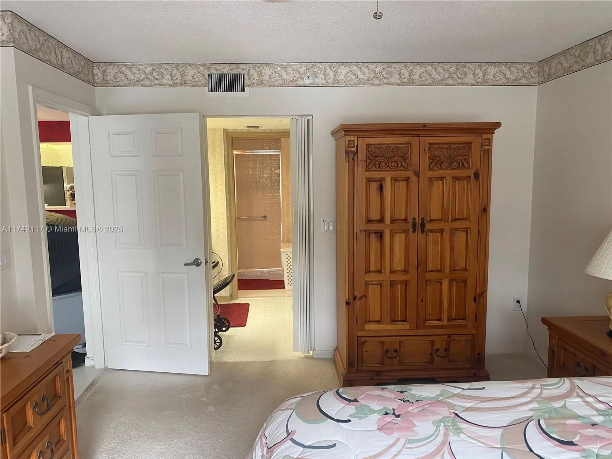 Property Slideshow image 17 of 42 | 9551 weldon cir apt e314, Fort Lauderdale, FL, 33321