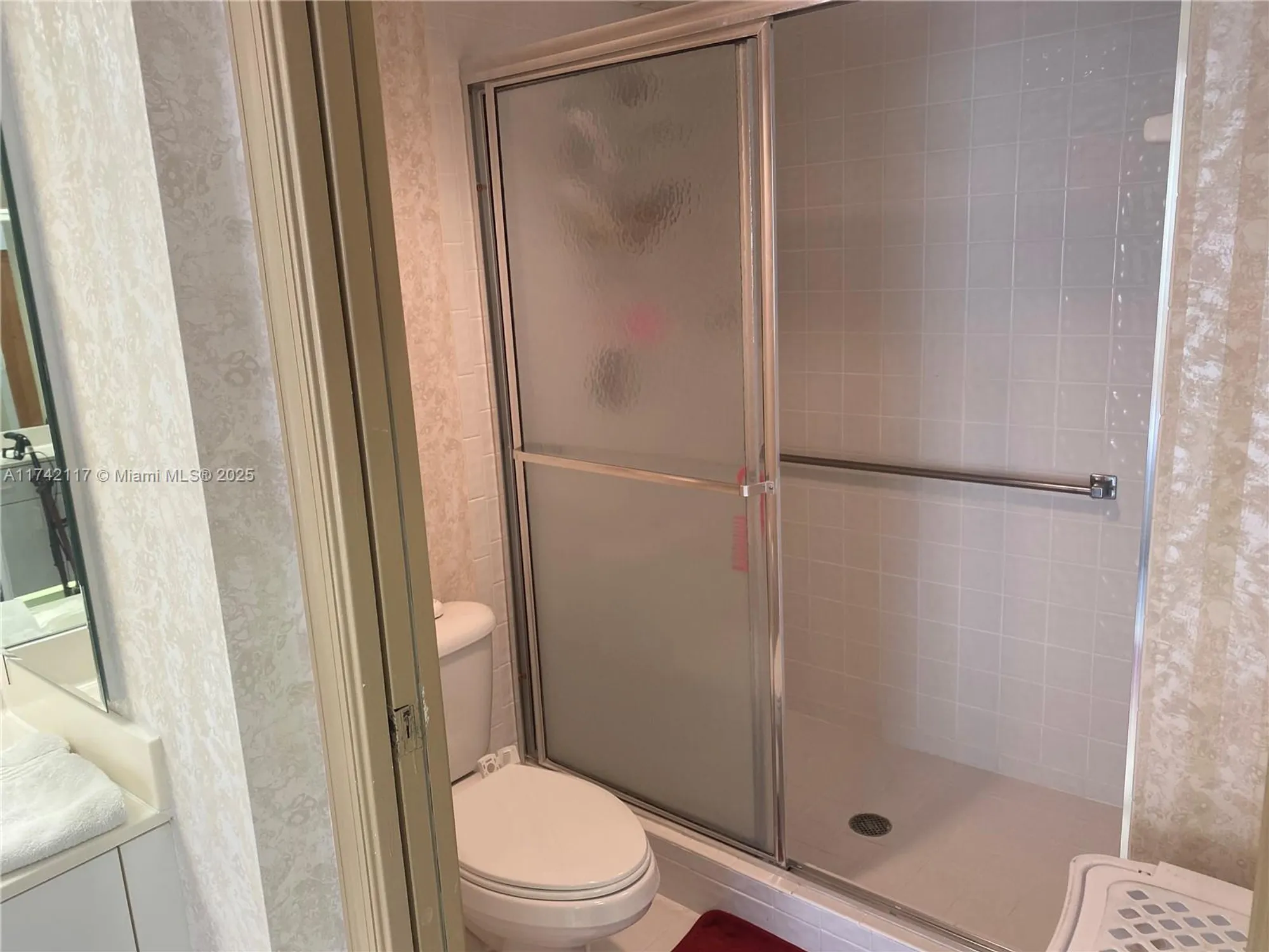 Property Slideshow image 19 of 42 | 9551 weldon cir apt e314, Fort Lauderdale, FL, 33321