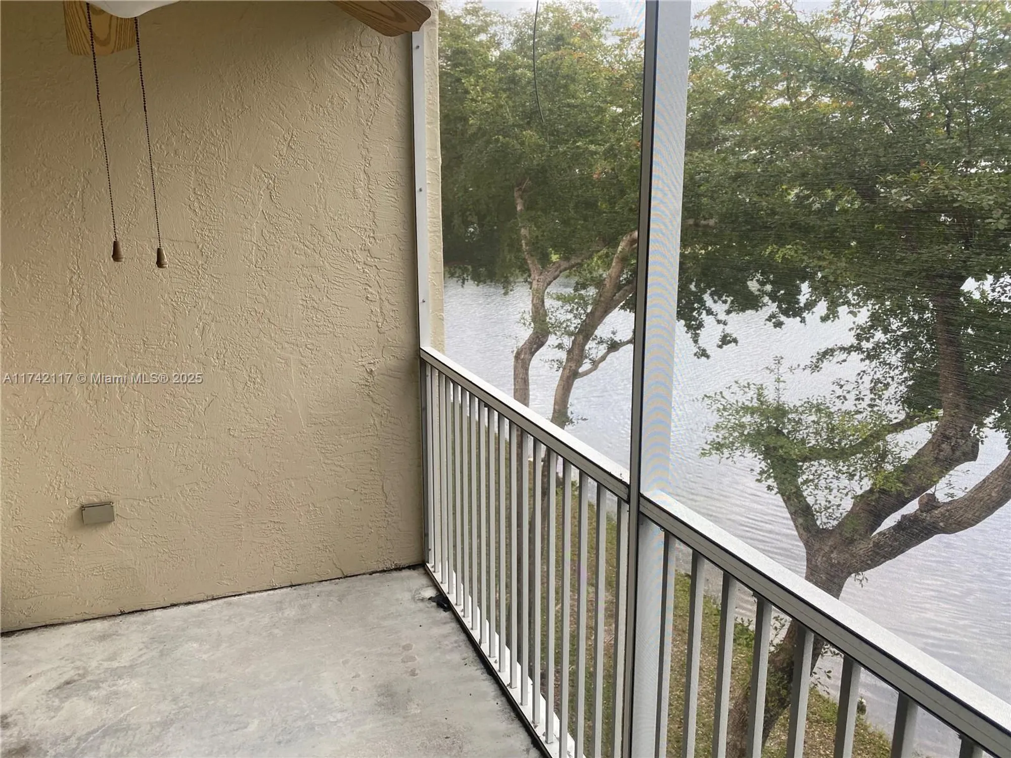 Property Slideshow image 28 of 42 | 9551 weldon cir apt e314, Fort Lauderdale, FL, 33321