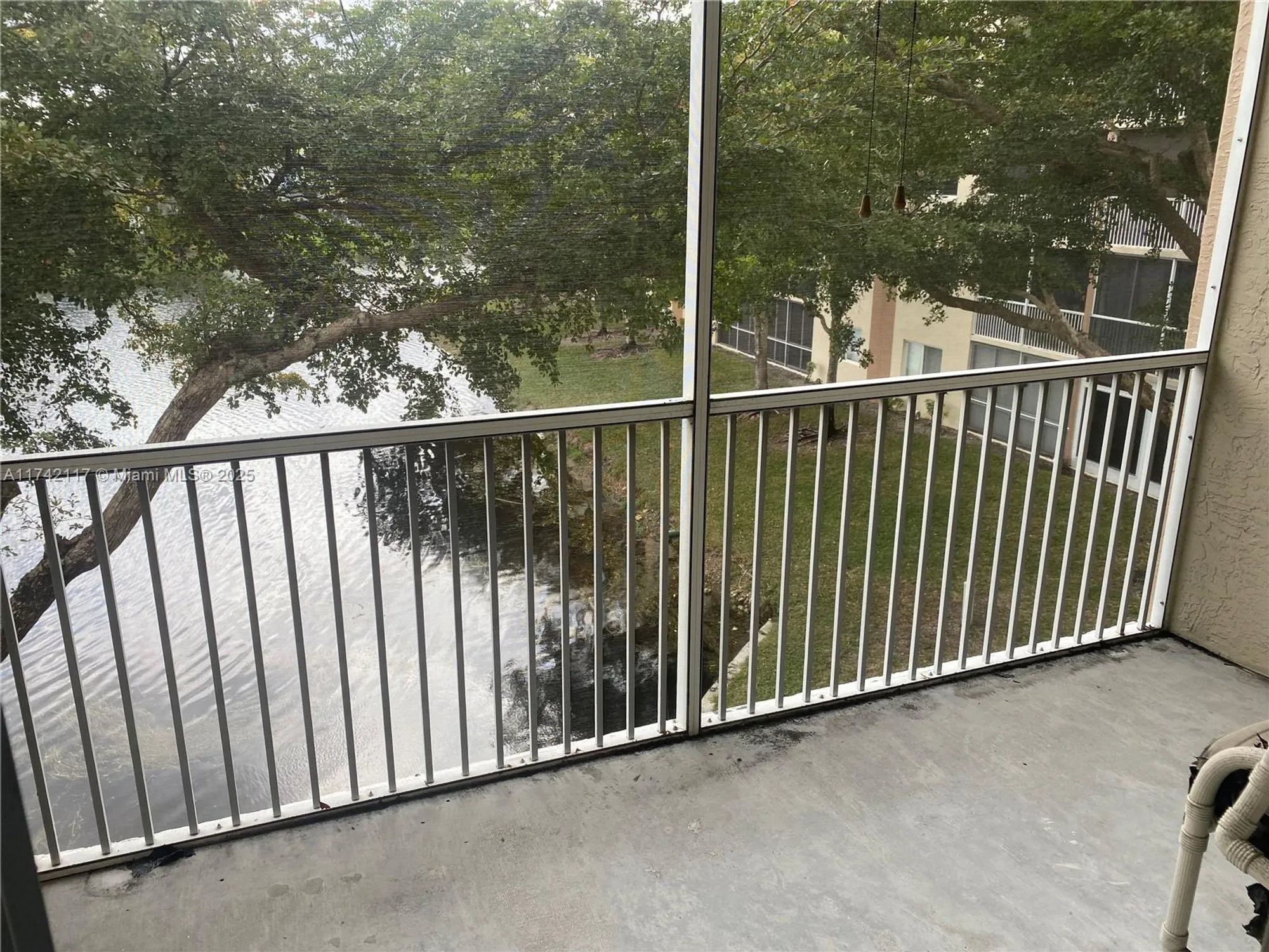 Property Slideshow image 29 of 42 | 9551 weldon cir apt e314, Fort Lauderdale, FL, 33321