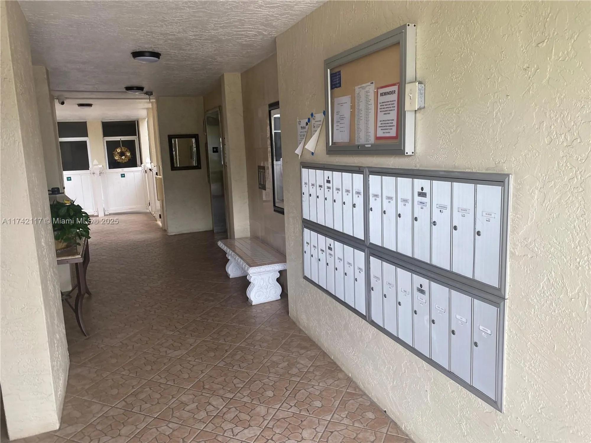 Property Slideshow image 37 of 42 | 9551 weldon cir apt e314, Fort Lauderdale, FL, 33321