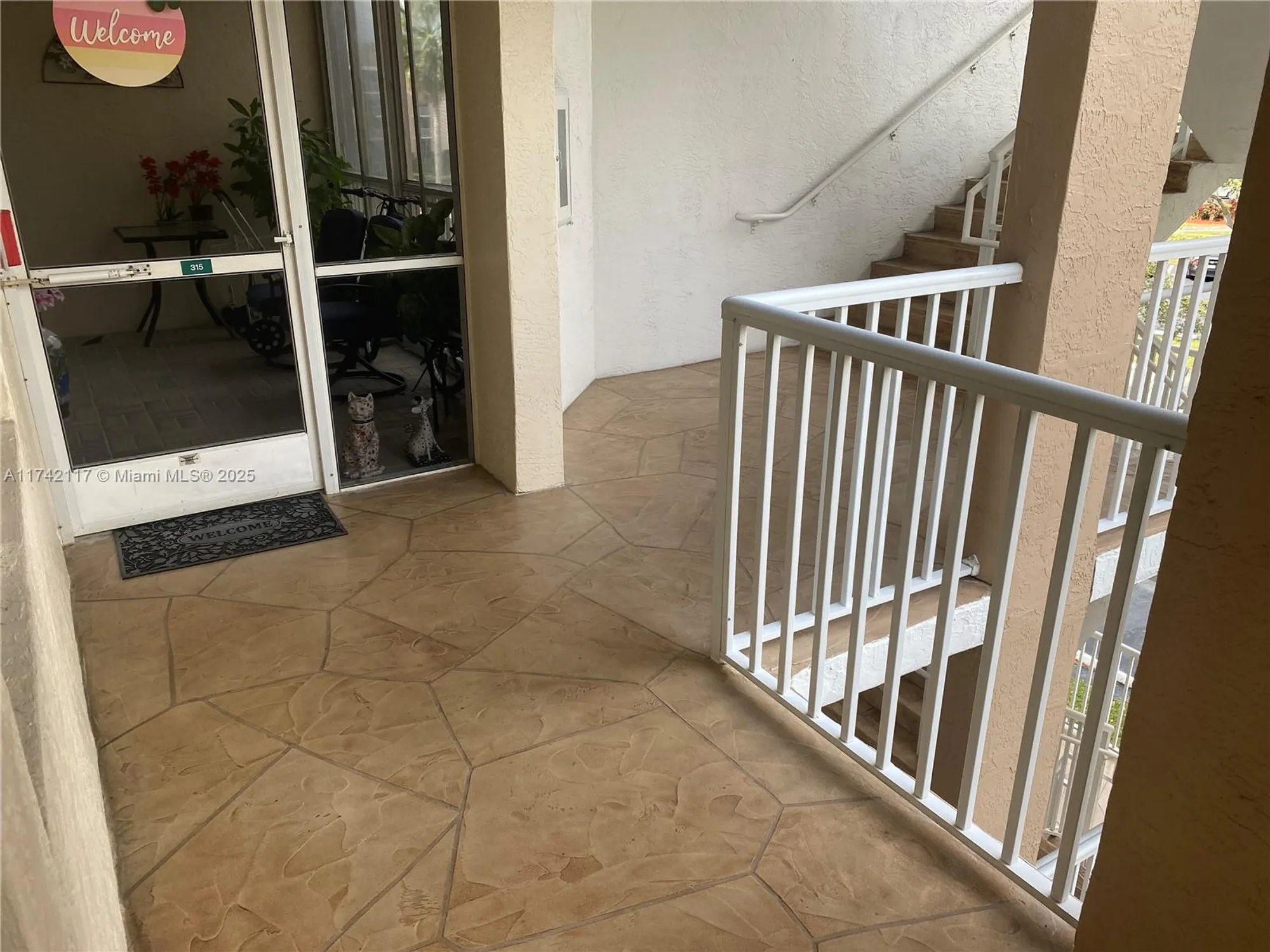 Property Slideshow image 33 of 42 | 9551 weldon cir apt e314, Fort Lauderdale, FL, 33321