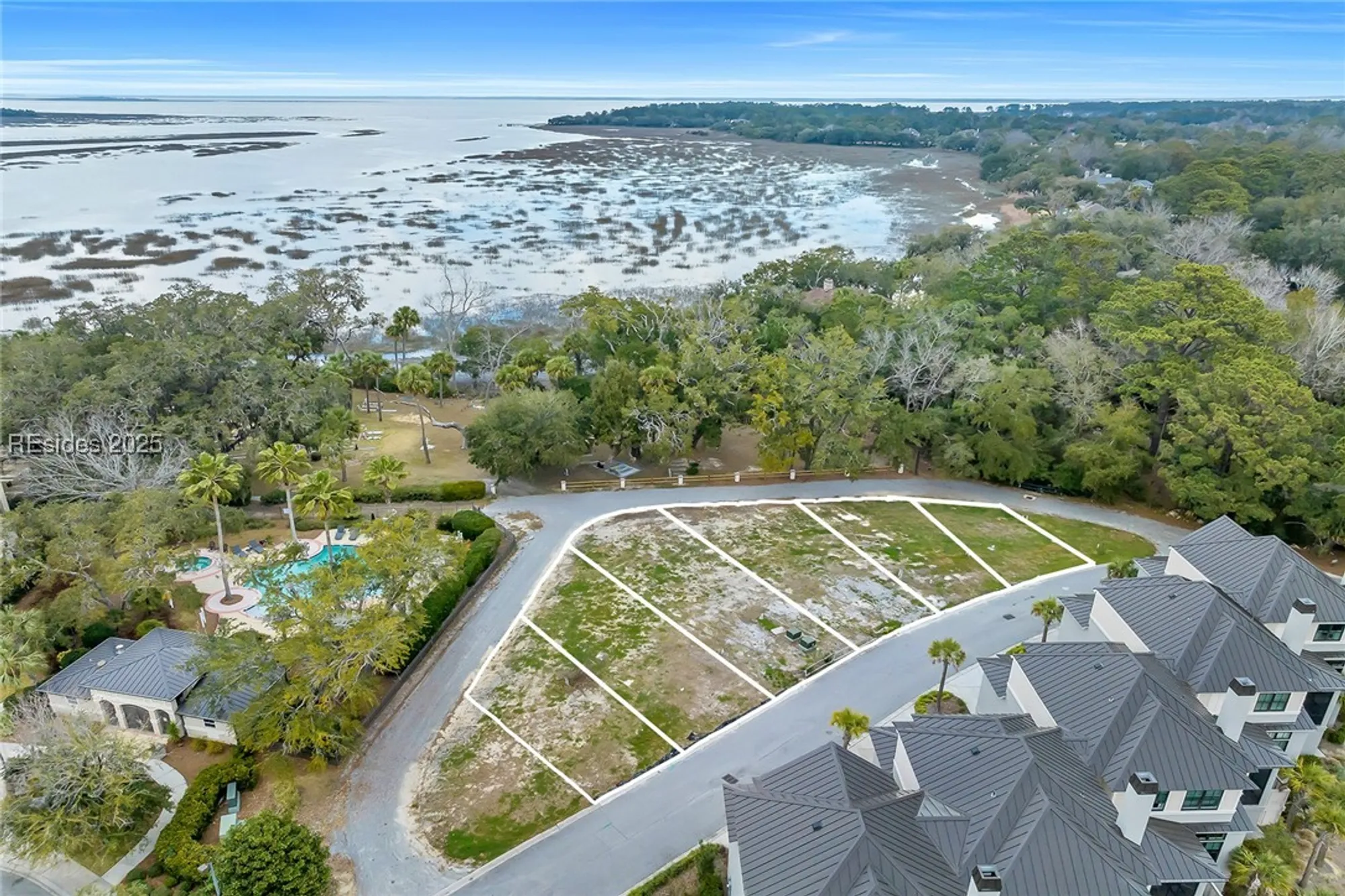 Property Slideshow image 1 of 5 | 4 grandview ct # 2, Hilton Head Island, SC, 29926