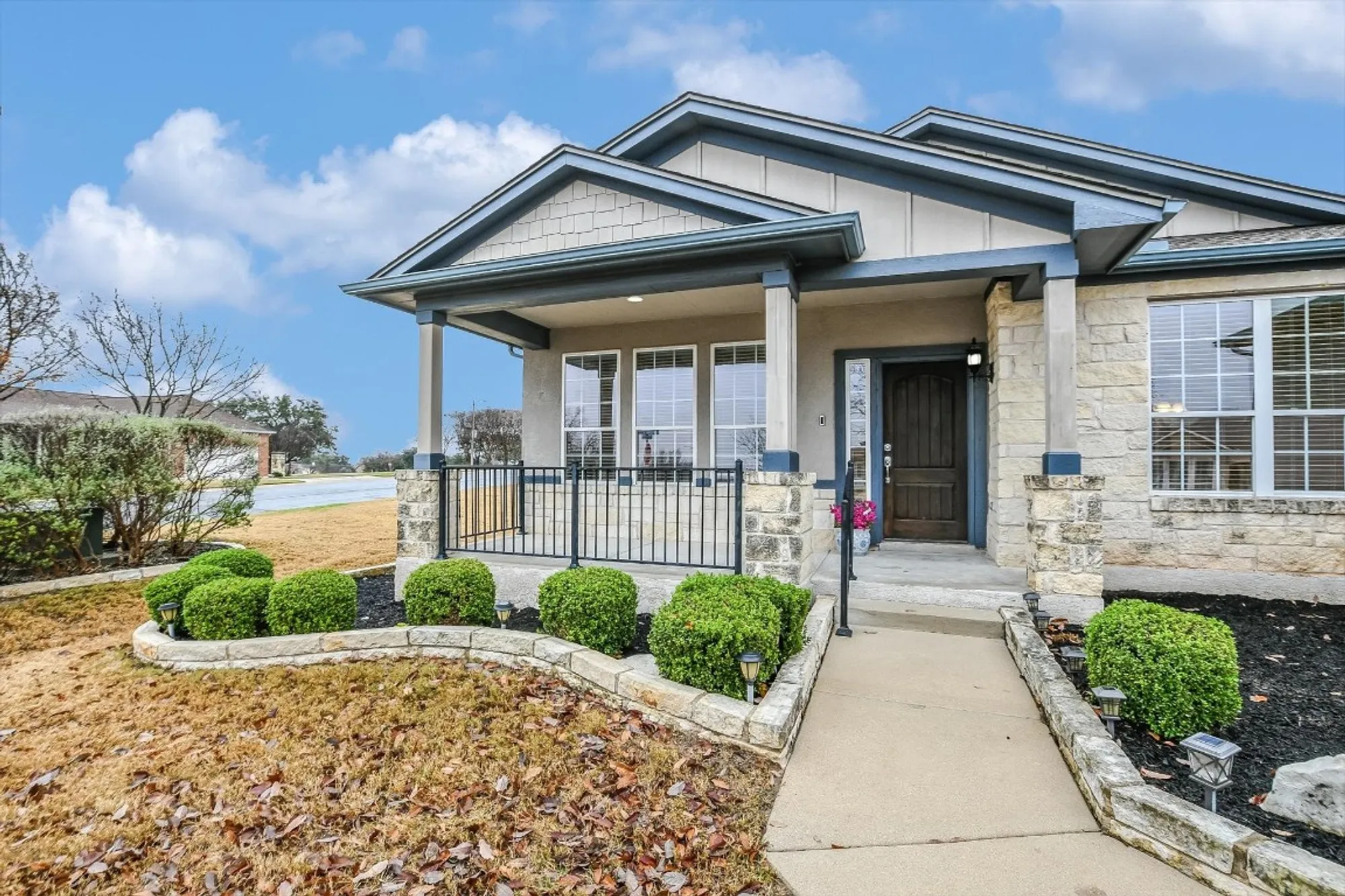 Property Slideshow image 3 of 40 | 317 yellow rose trl, Georgetown, TX, 78633