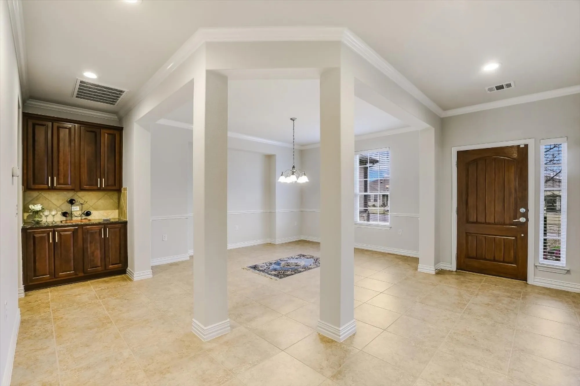 Property Slideshow image 4 of 40 | 317 yellow rose trl, Georgetown, TX, 78633