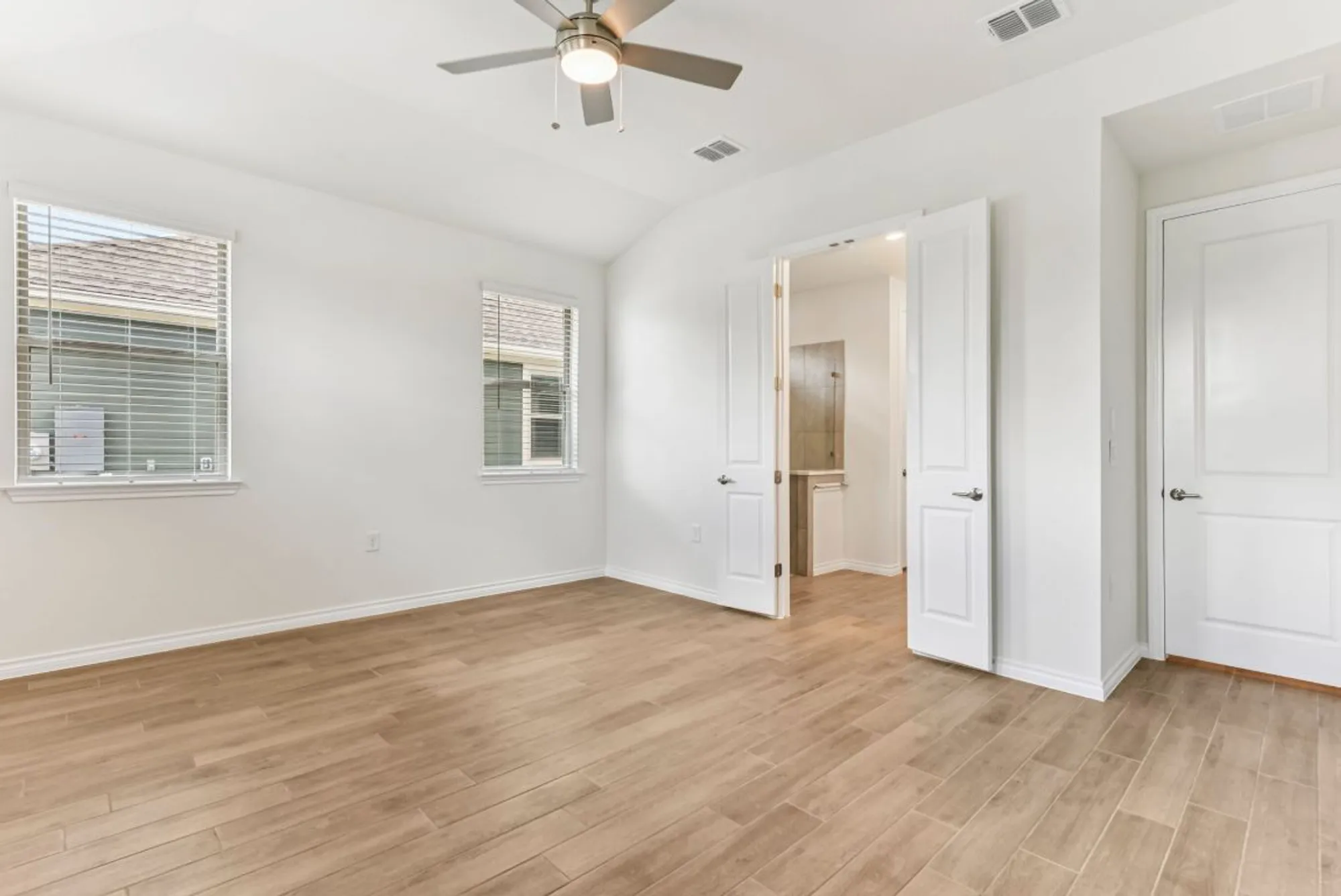 Property Slideshow image 15 of 32 | 104 maceo way unit 102, San Marcos, TX, 78666