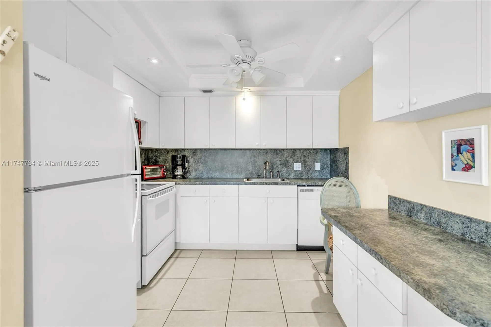 Property Slideshow image 2 of 32 | 250 grantham c # 250, Deerfield Beach, FL, 33442