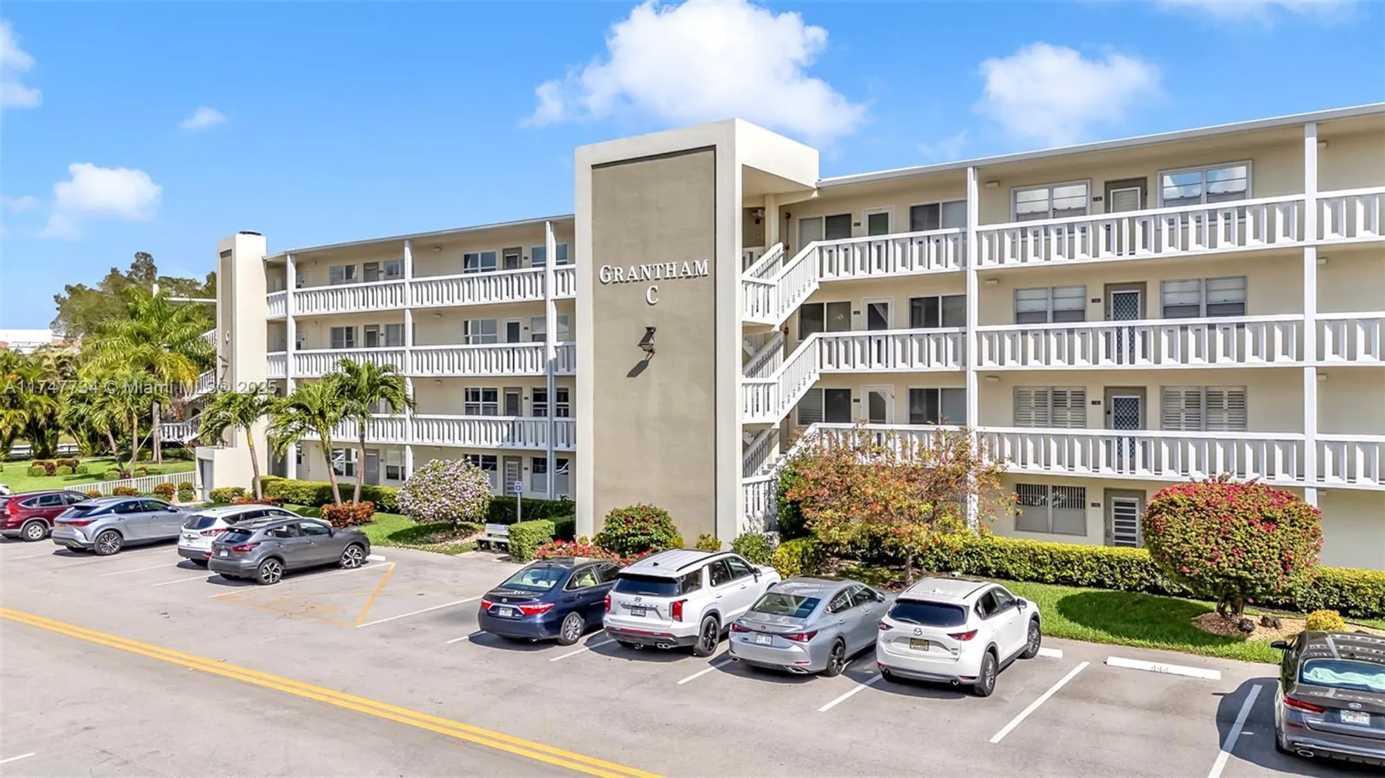 Property Slideshow image 3 of 32 | 250 grantham c # 250, Deerfield Beach, FL, 33442