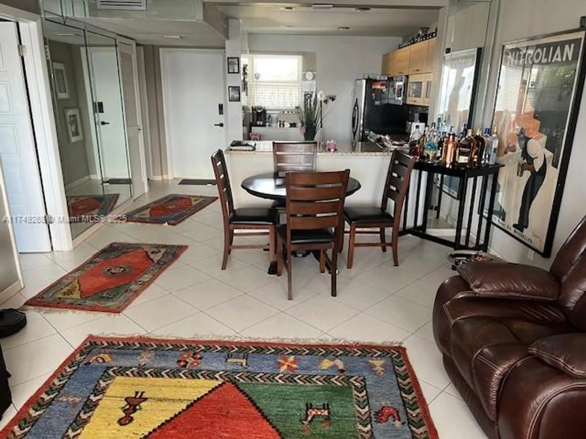 Property Slideshow image 5 of 10 | 330 se 2nd st 202f, Hallandale Beach, FL, 33009
