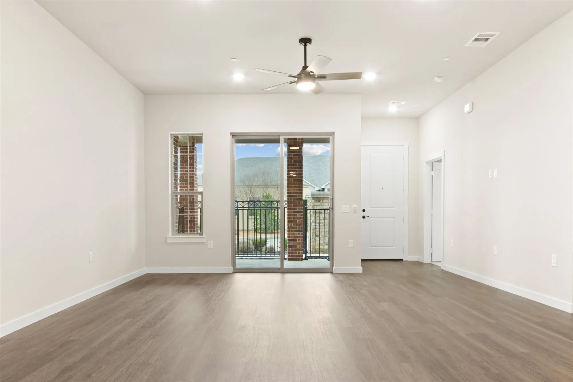 Property Slideshow image 6 of 27 | 7247 sauvignon way, Grand Prairie, TX, 75054