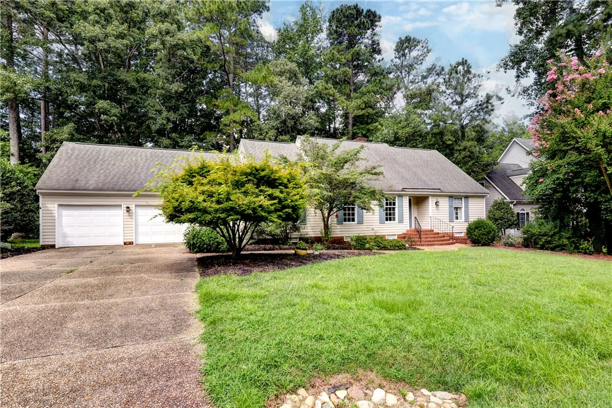 Property Slideshow image 30 of 31 | 147 blackheath, Williamsburg, VA, 23188