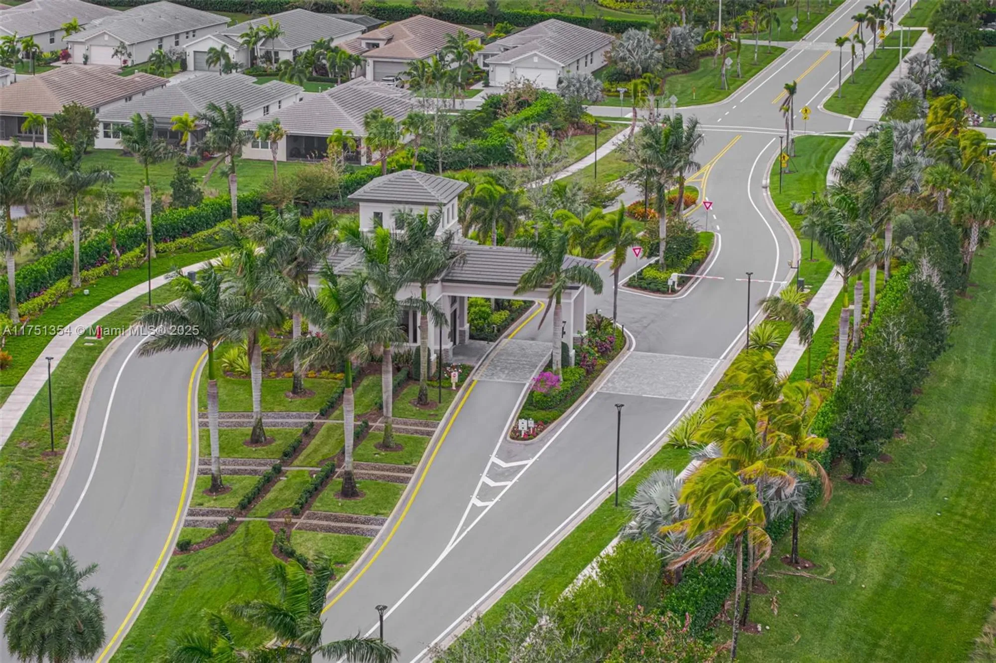 Property Slideshow image 29 of 43 | 11983 sw seahorse springs ter, Port St Lucie, FL, 34987