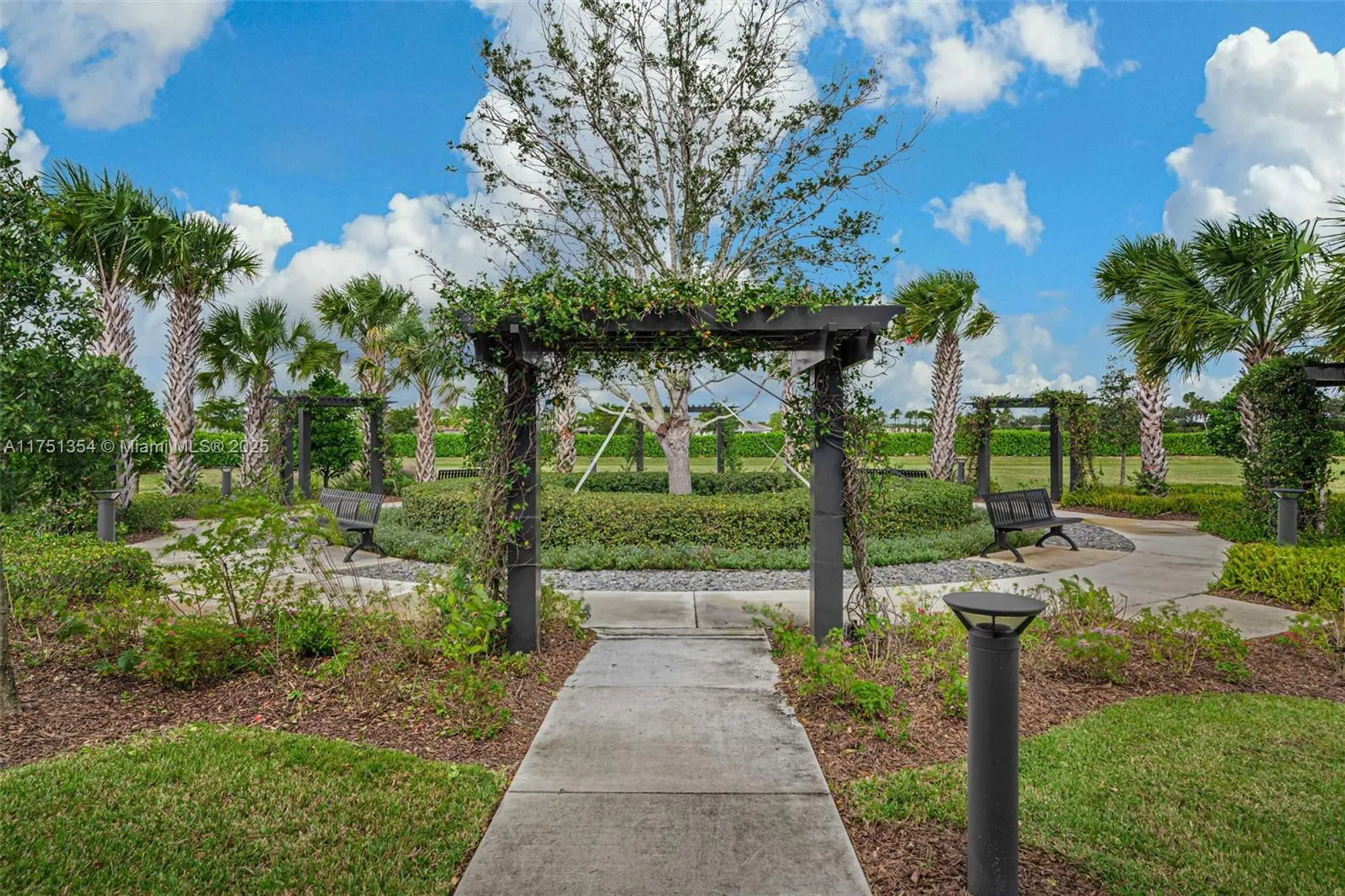 Property Slideshow image 32 of 43 | 11983 sw seahorse springs ter, Port St Lucie, FL, 34987