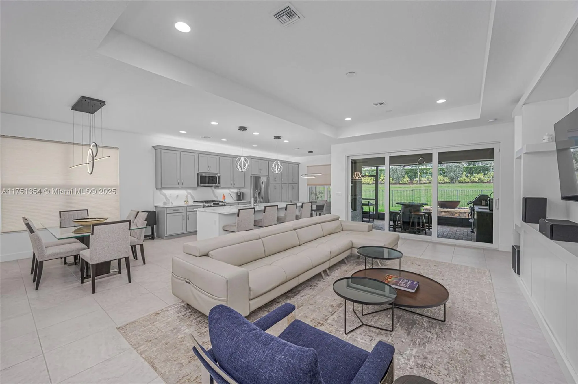 Property Slideshow image 4 of 43 | 11983 sw seahorse springs ter, Port St Lucie, FL, 34987