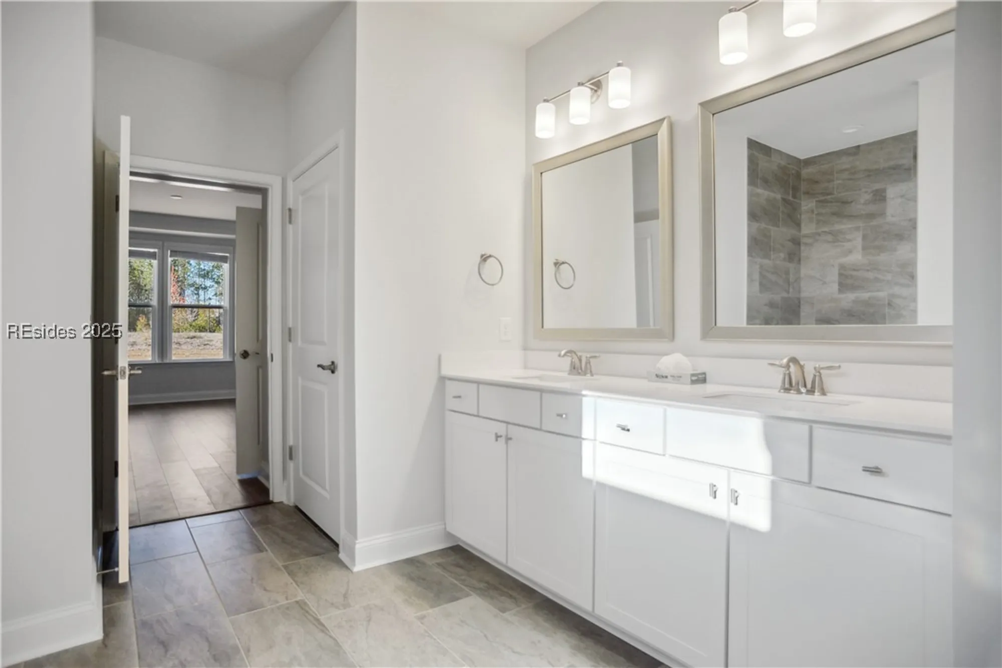 Property Slideshow image 16 of 39 | 794 sun daze ct, Bluffton, SC, 29909