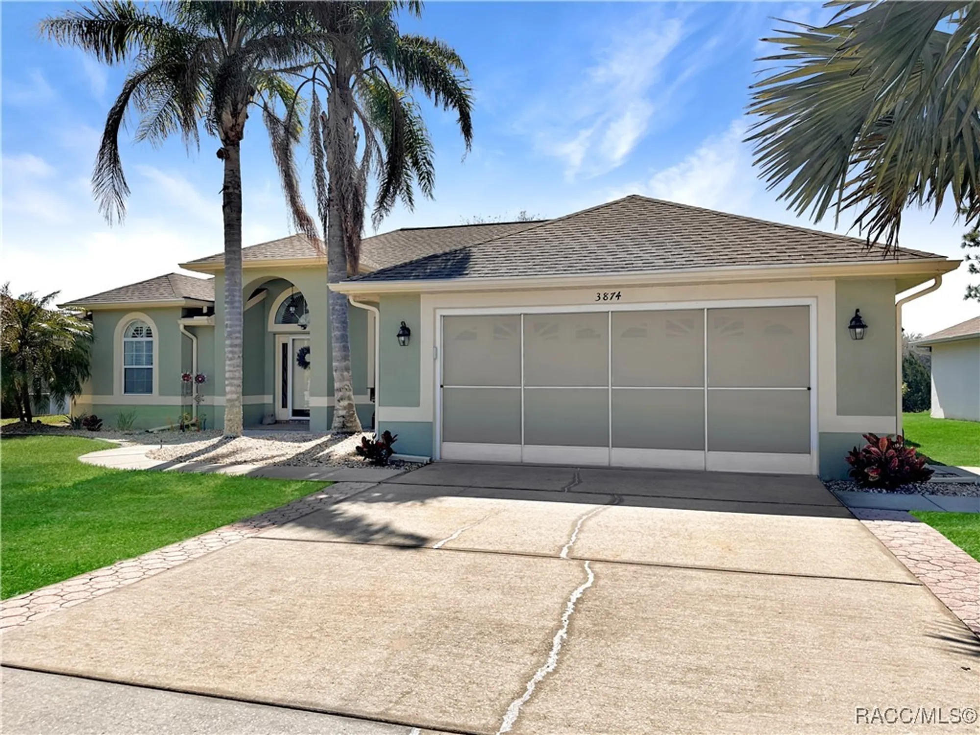 Property Slideshow image 2 of 62 | 3874 e arbor lakes dr, Hernando, FL, 34442