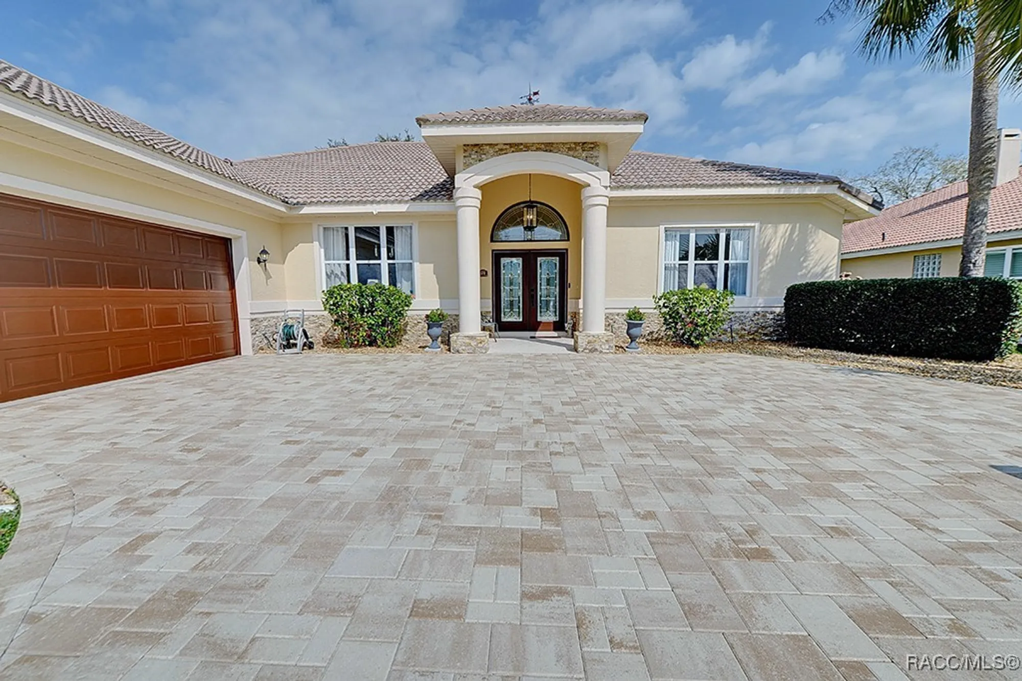 Property Slideshow image 2 of 70 | 179 w mickey mantle path, Hernando, FL, 34442