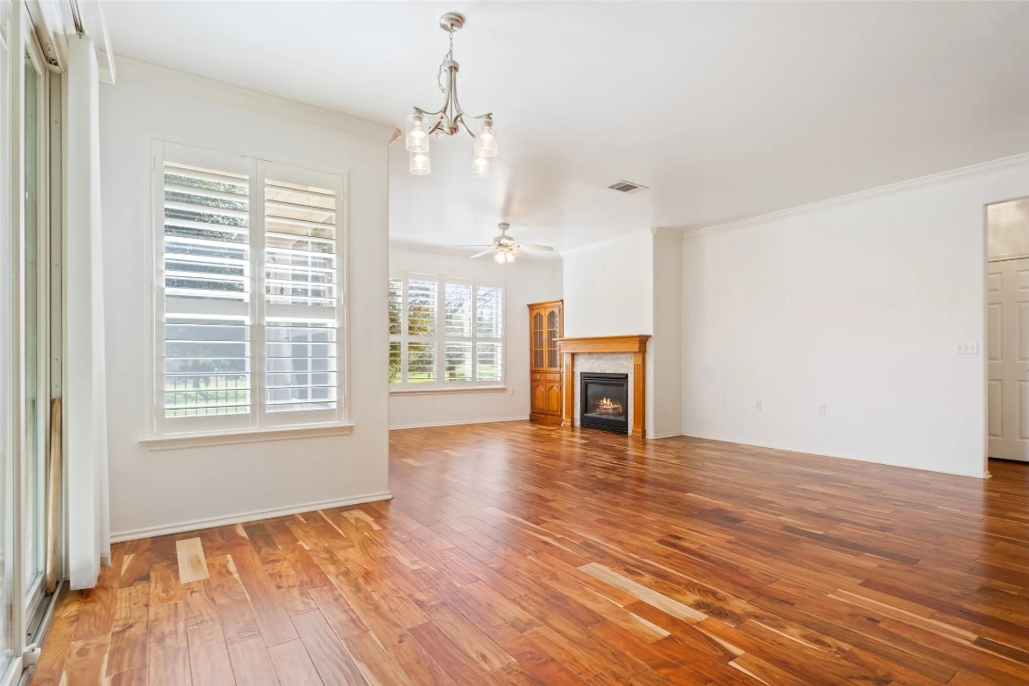 Property Slideshow image 10 of 40 | 314 trail of the flowers, Georgetown, TX, 78633