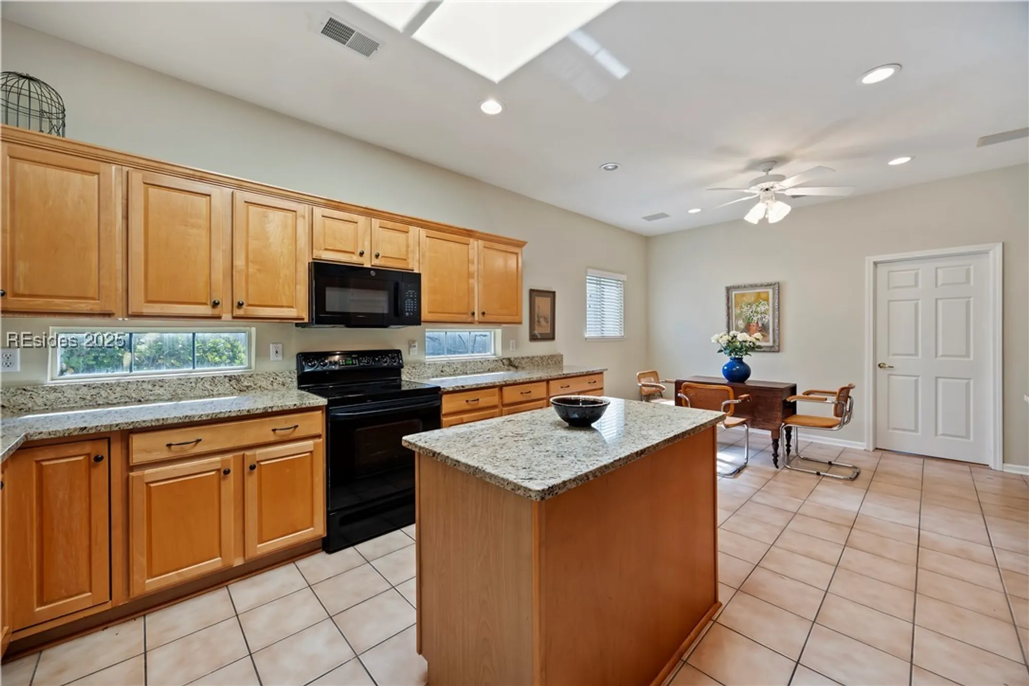 Property Slideshow image 17 of 90 | 167 hampton cir, Bluffton, SC, 29909