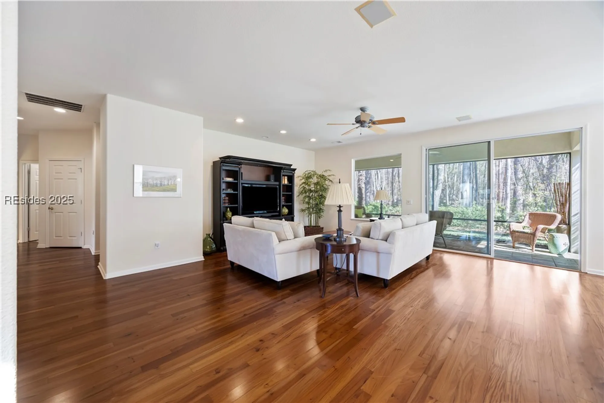 Property Slideshow image 8 of 90 | 167 hampton cir, Bluffton, SC, 29909