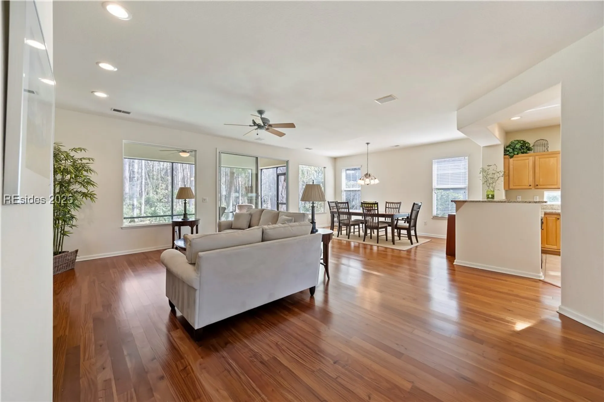 Property Slideshow image 9 of 90 | 167 hampton cir, Bluffton, SC, 29909