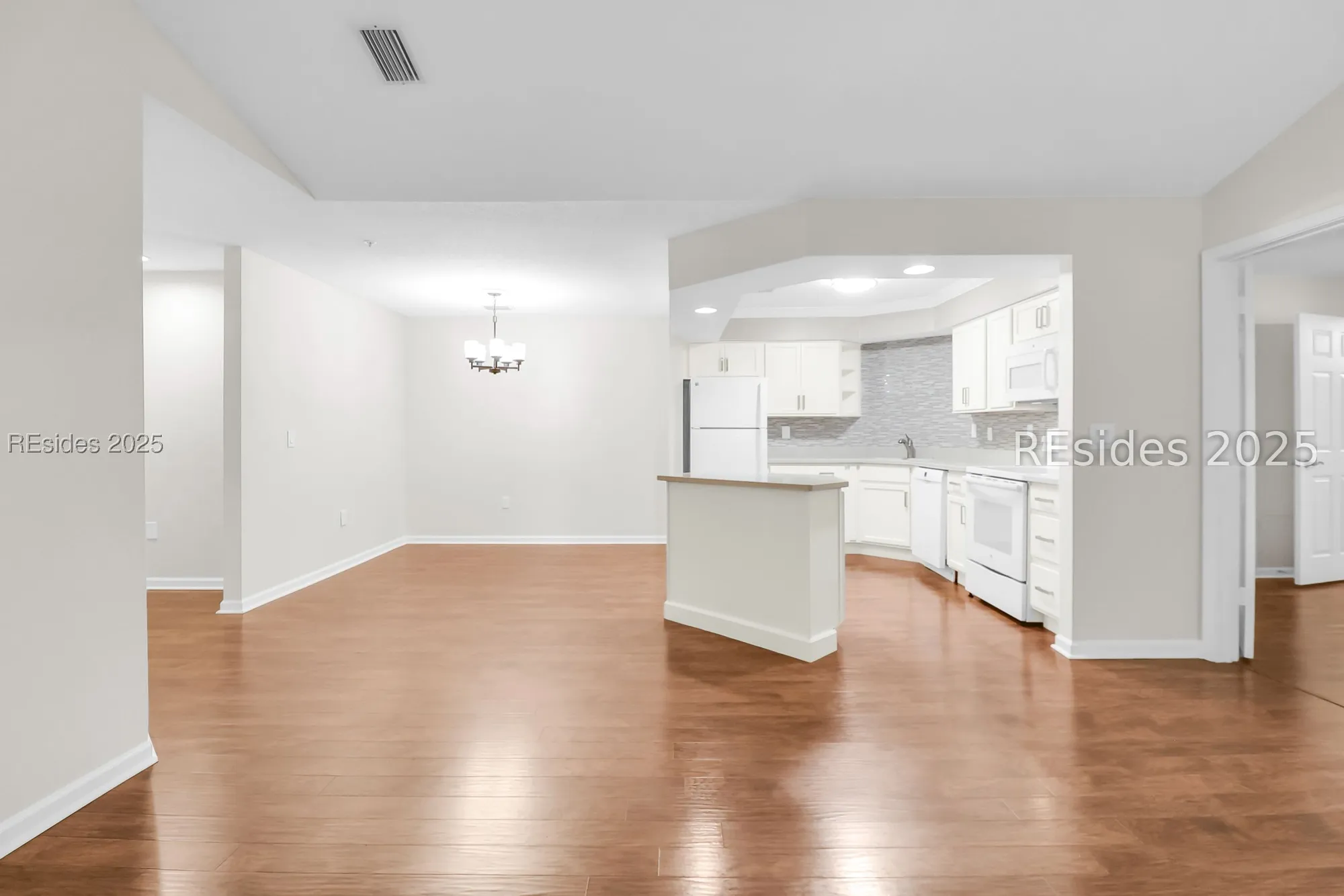 Property Slideshow image 13 of 56 | 380 marshland rd d34, Hilton Head Island, SC, 29926