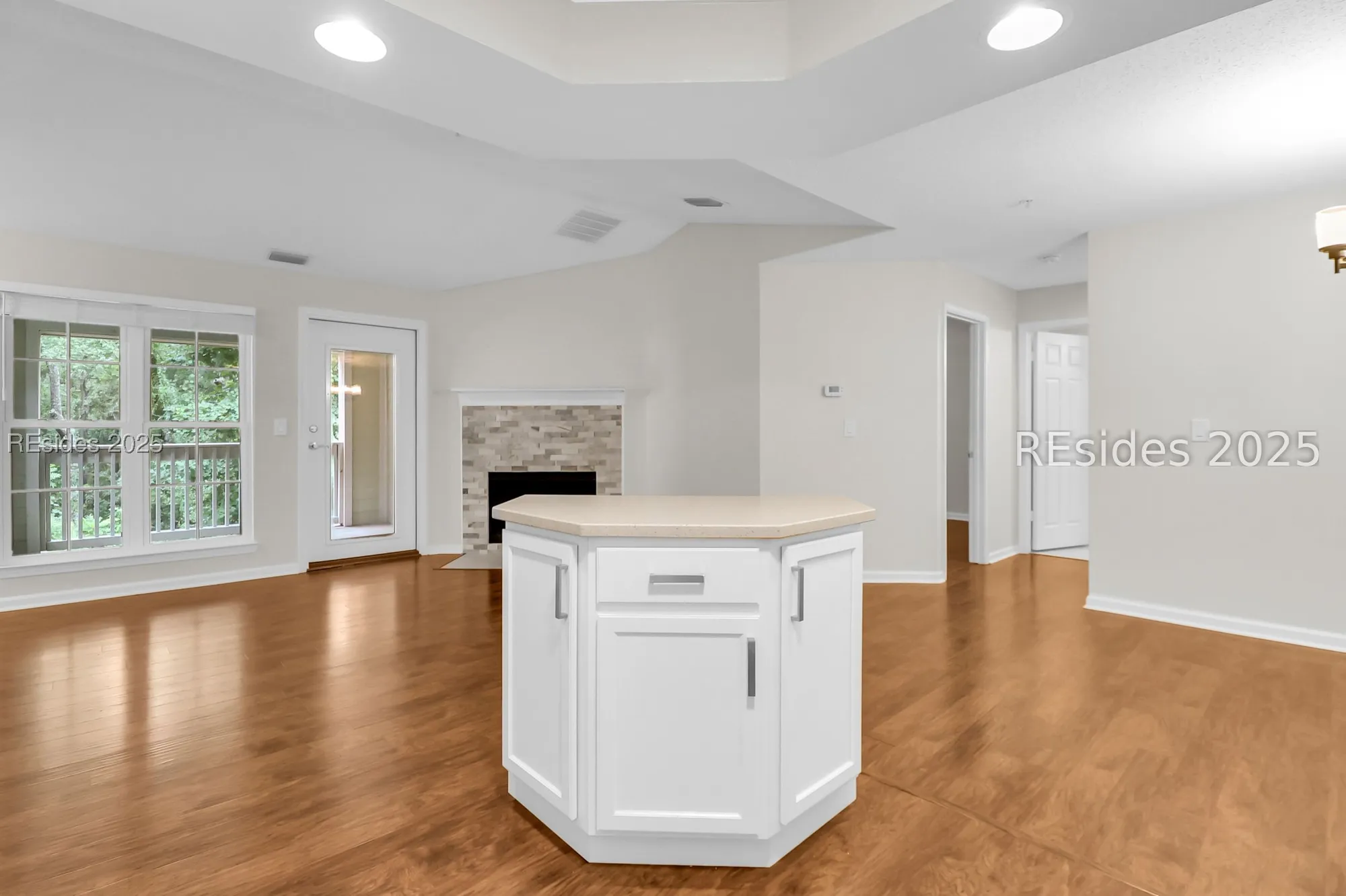 Property Slideshow image 21 of 56 | 380 marshland rd d34, Hilton Head Island, SC, 29926