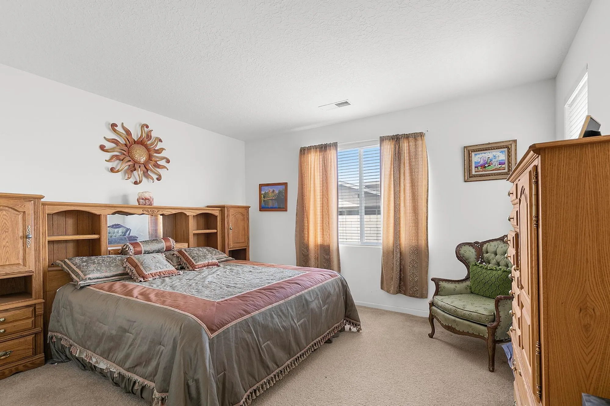 Property Slideshow image 13 of 22 | 101 zuni river cir, Los Lunas, NM, 87031
