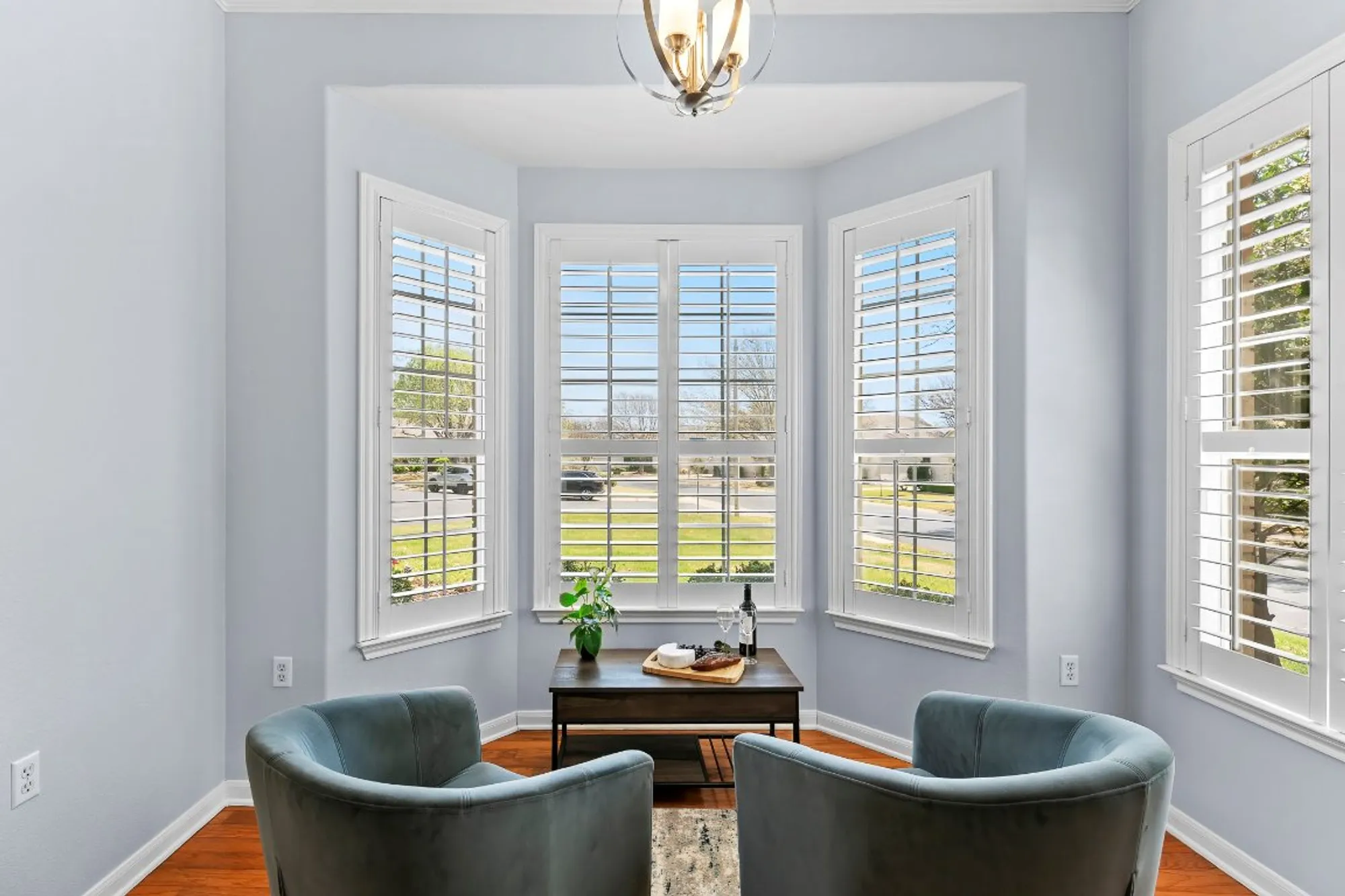 Property Slideshow image 9 of 39 | 100 blacksmiths cir, Georgetown, TX, 78633