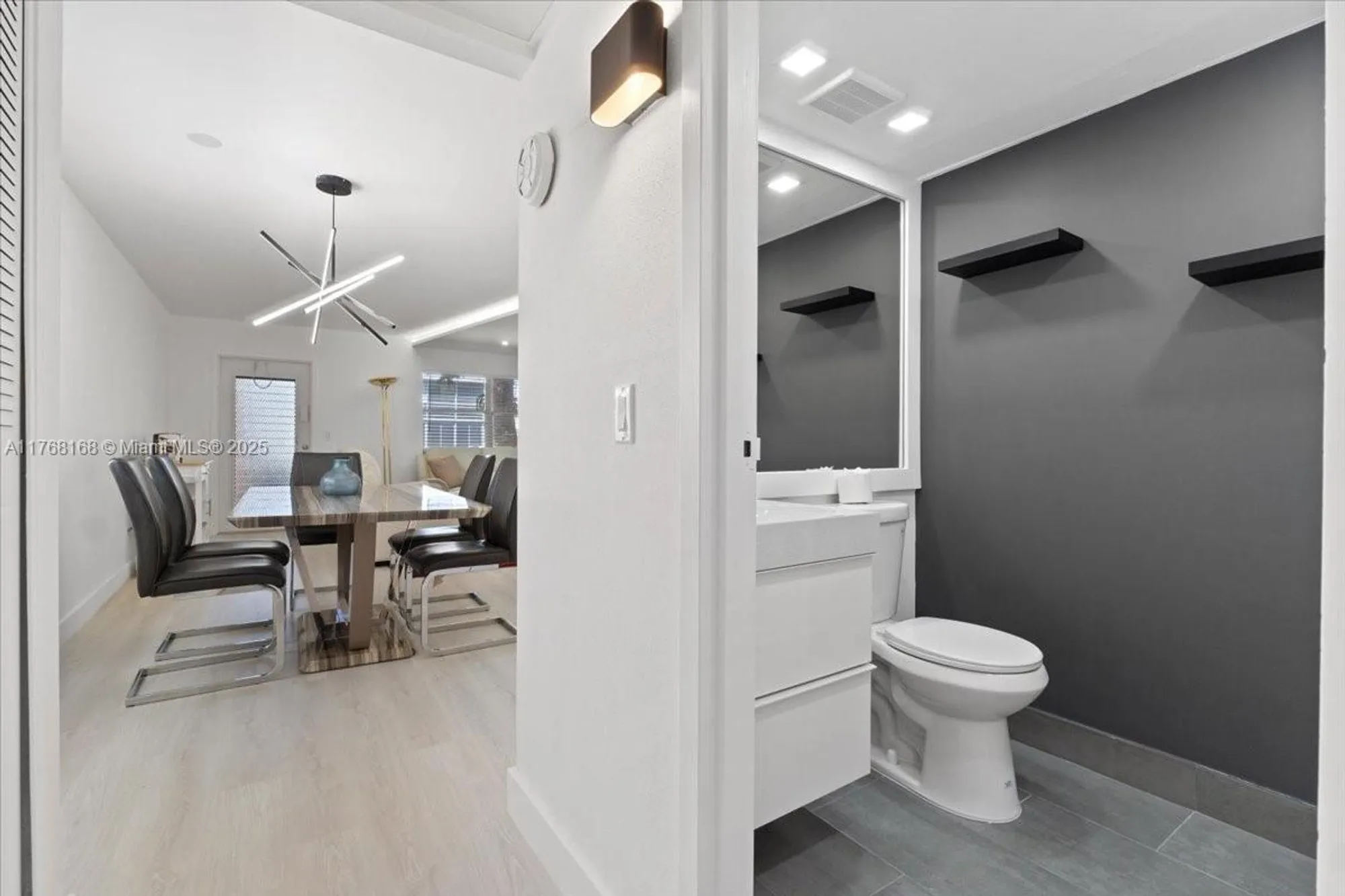 Property Slideshow image 7 of 29 | 590 brittany m # 590, Delray Beach, FL, 33446